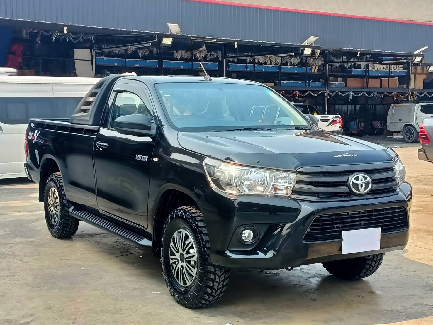 TOYOTA HILUX HIGHRIDER