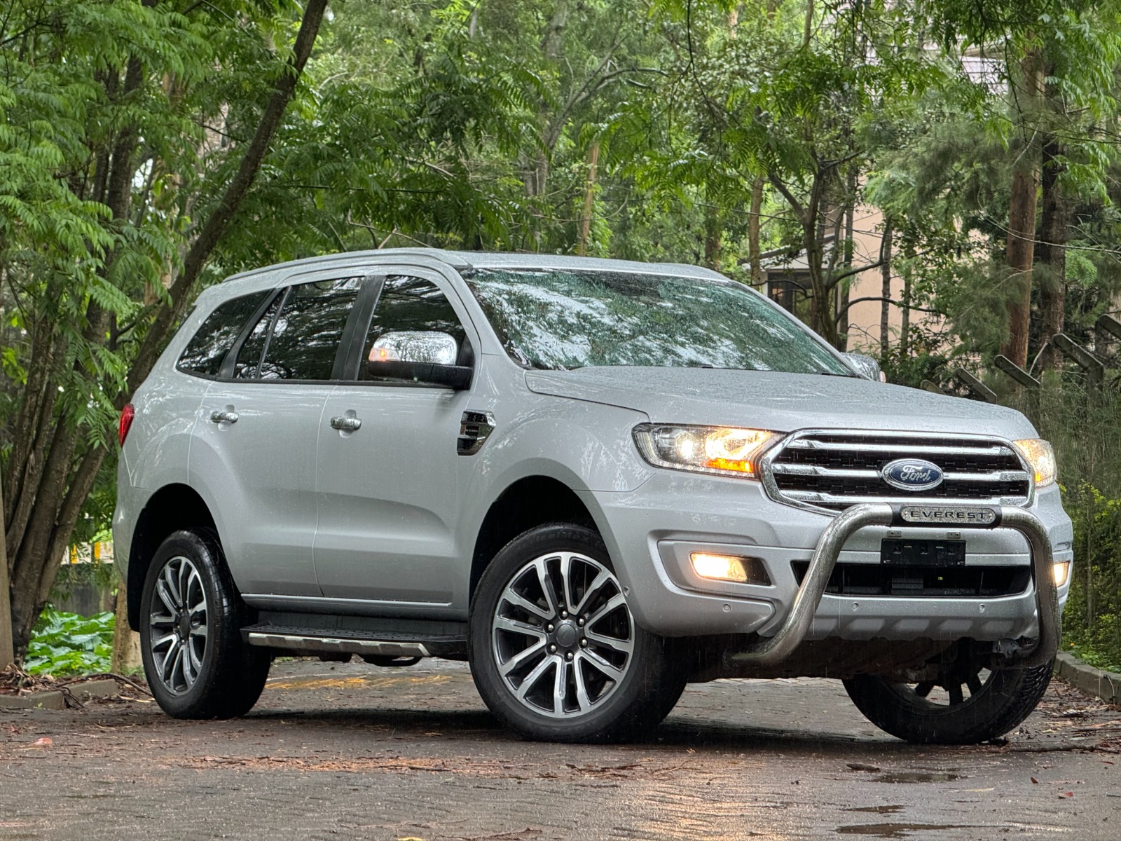 2020 FORD EVEREST