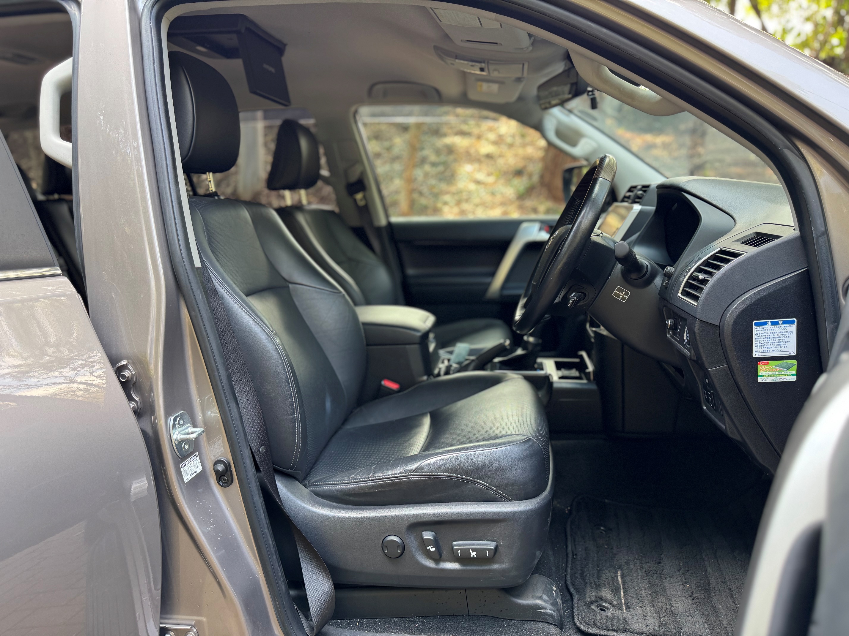 TOYOTA LANDCRUISER PRADO