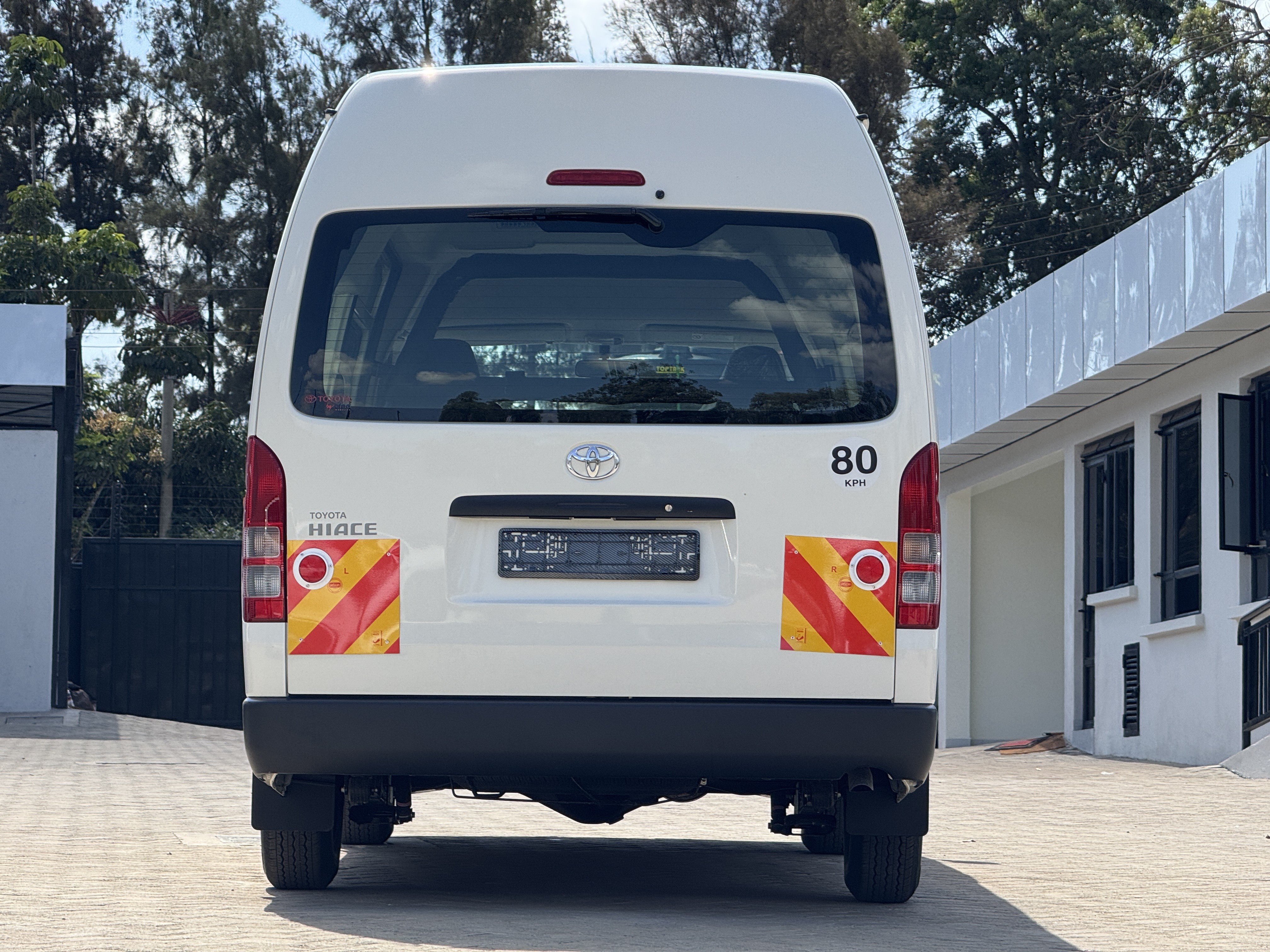 2026 TOYOTA HIACE 9L