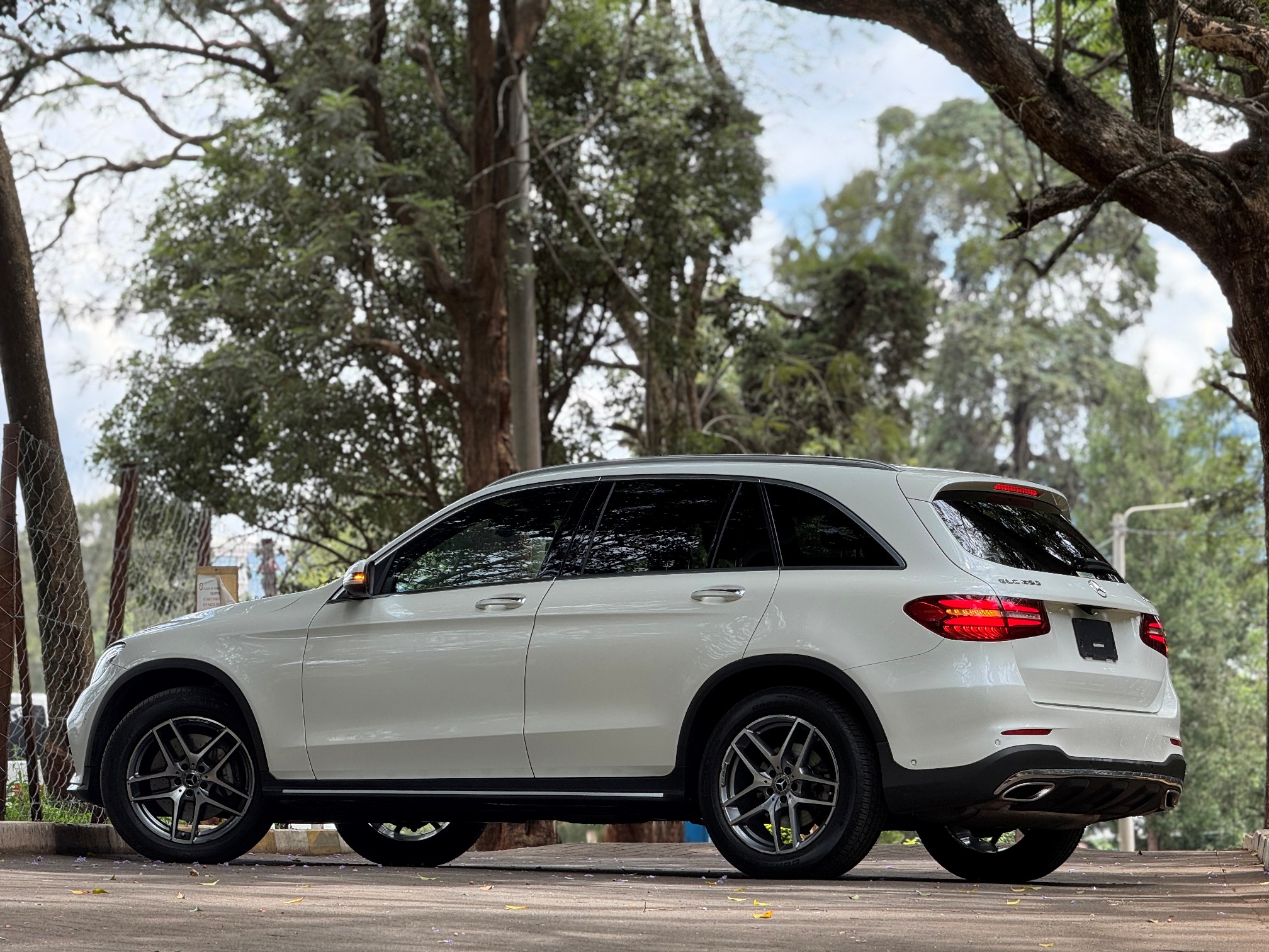 MERCEDES BENZ GLC250 4MATIC