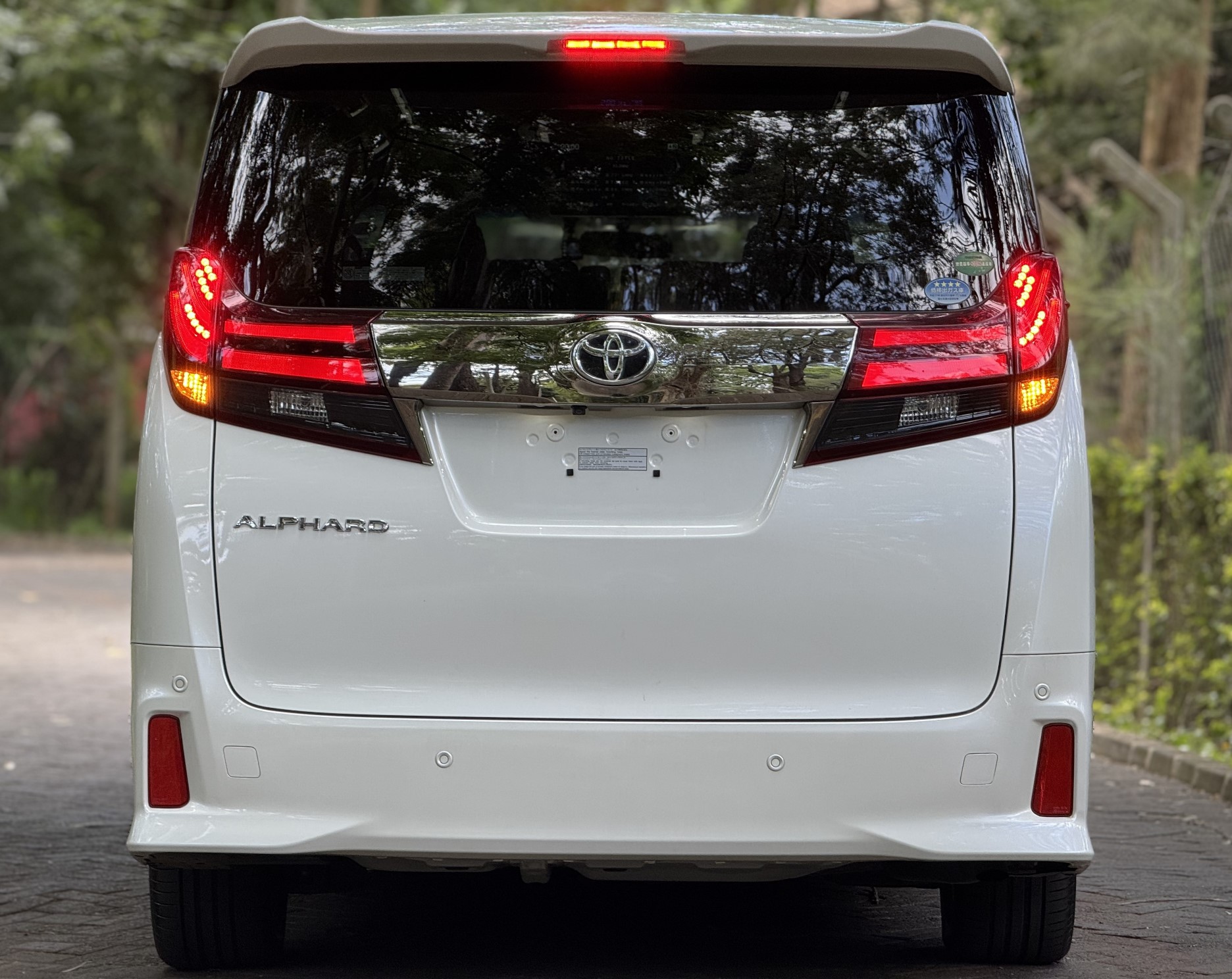 TOYOTA ALPHARD