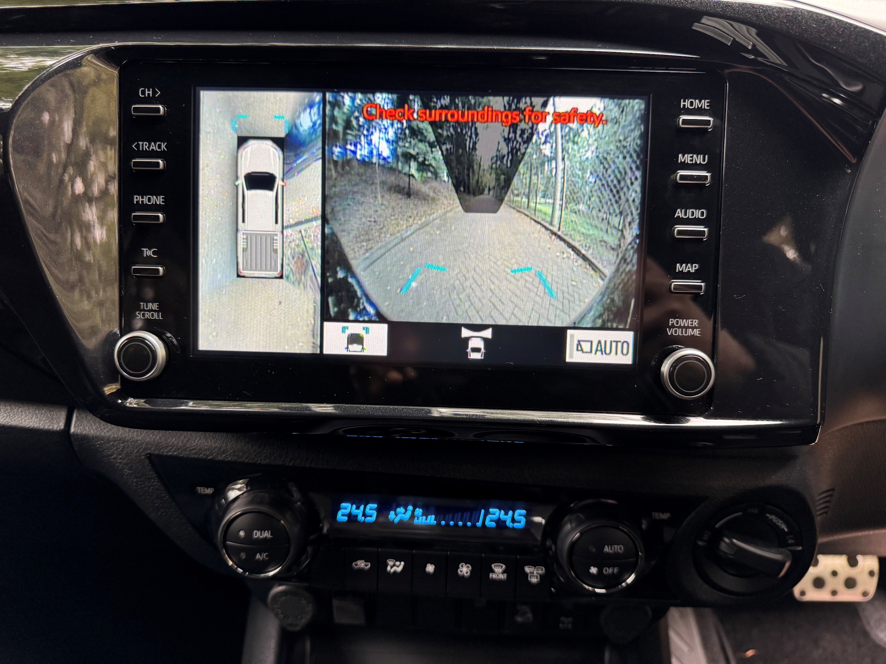 TOYOTA HILUX GR SPORT