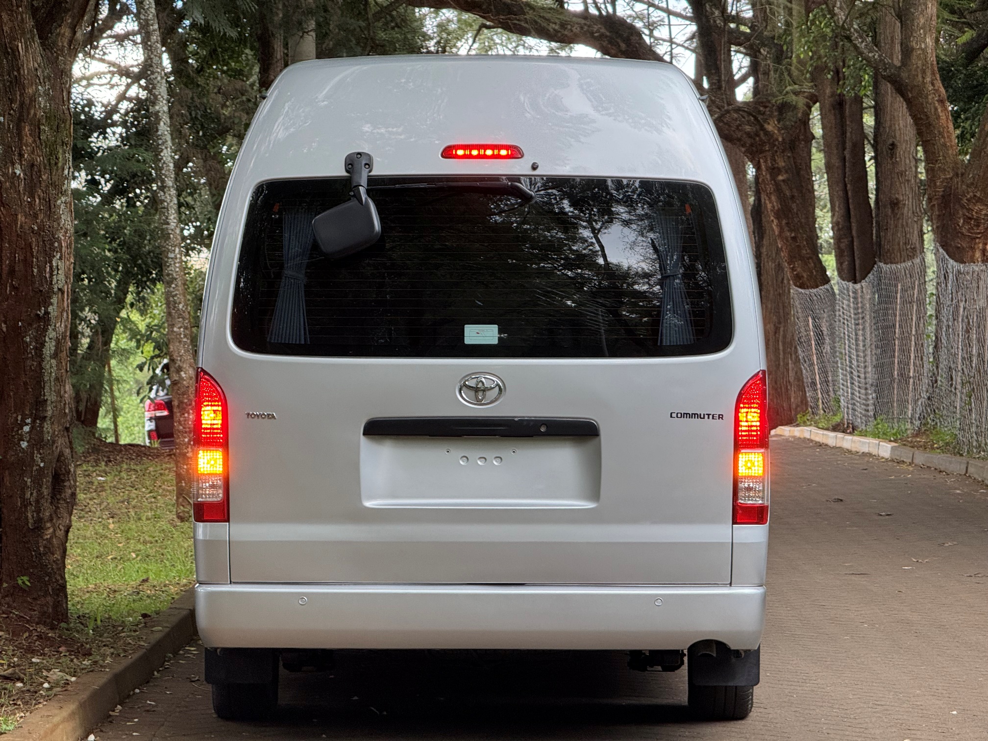 TOYOTA HIACE 9L