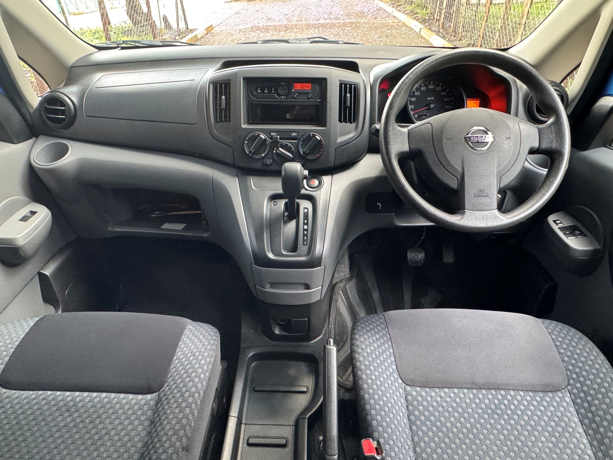 NISSAN NV200