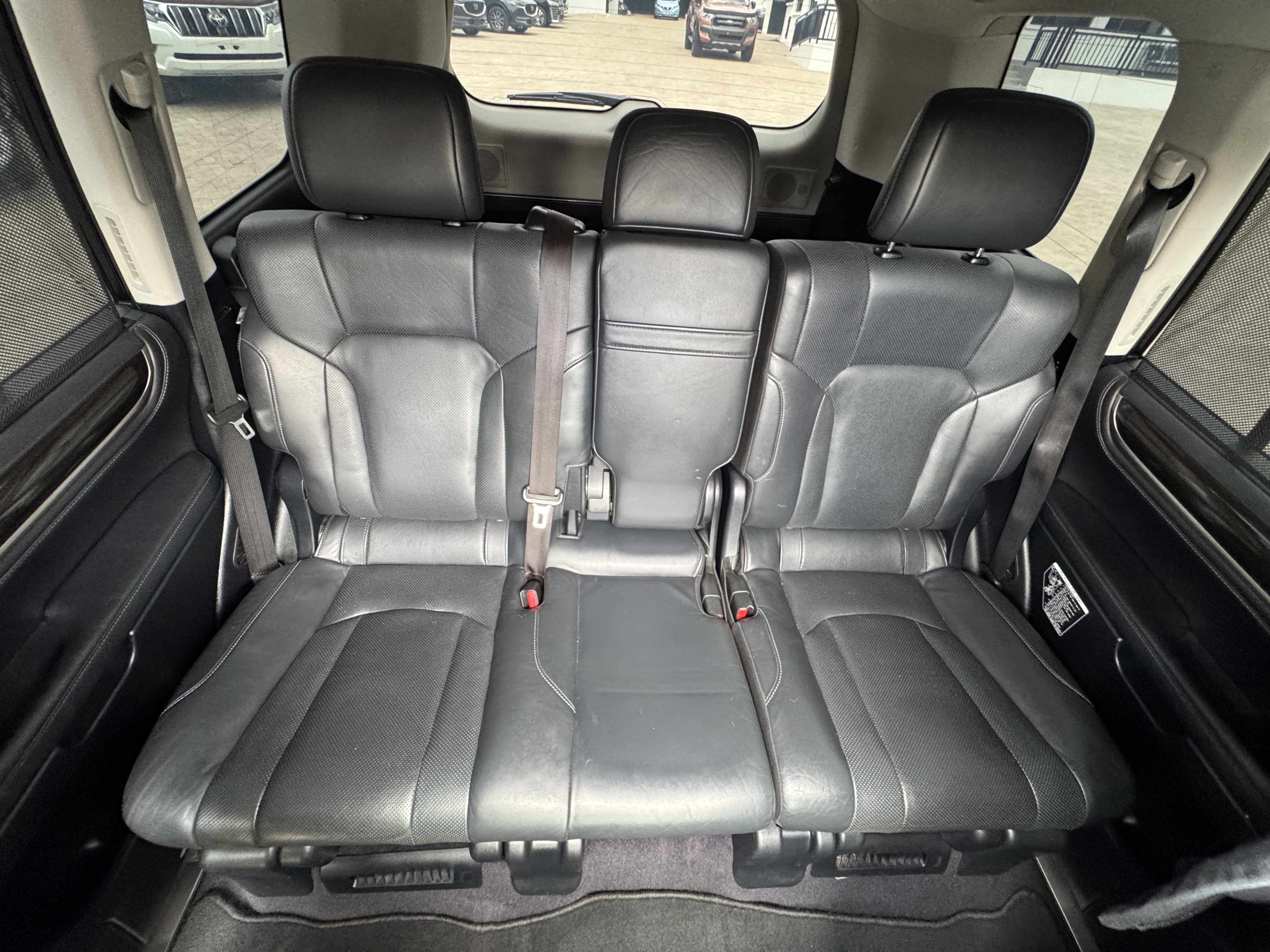 2017 LEXUS LX450d
