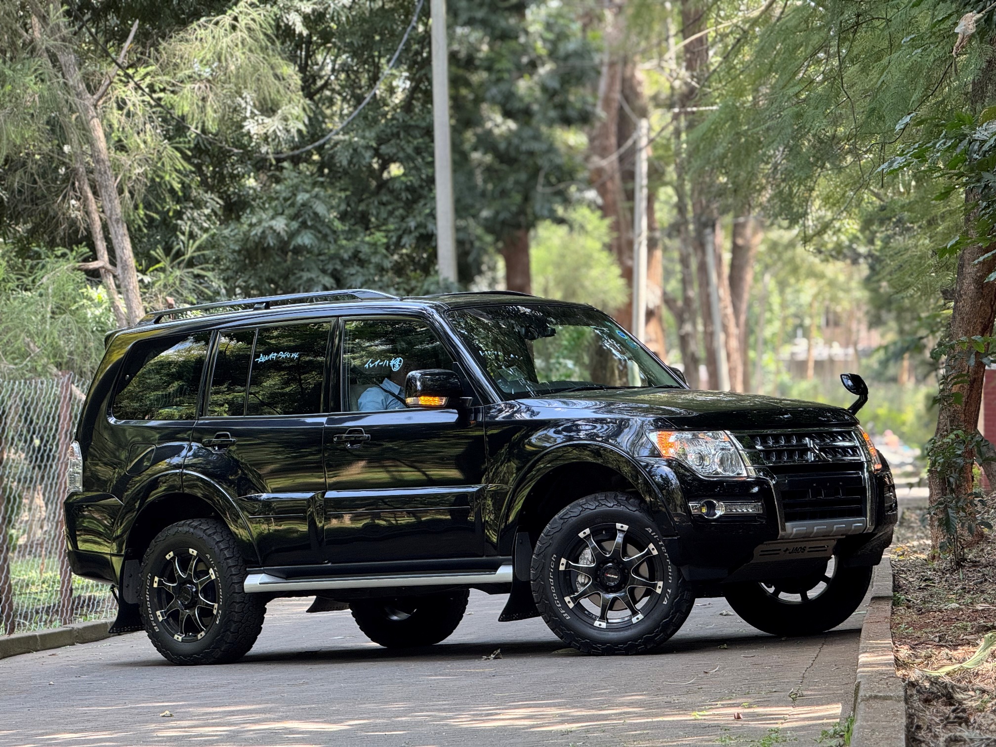 MITSUBISHI PAJERO DI.D EXCEED