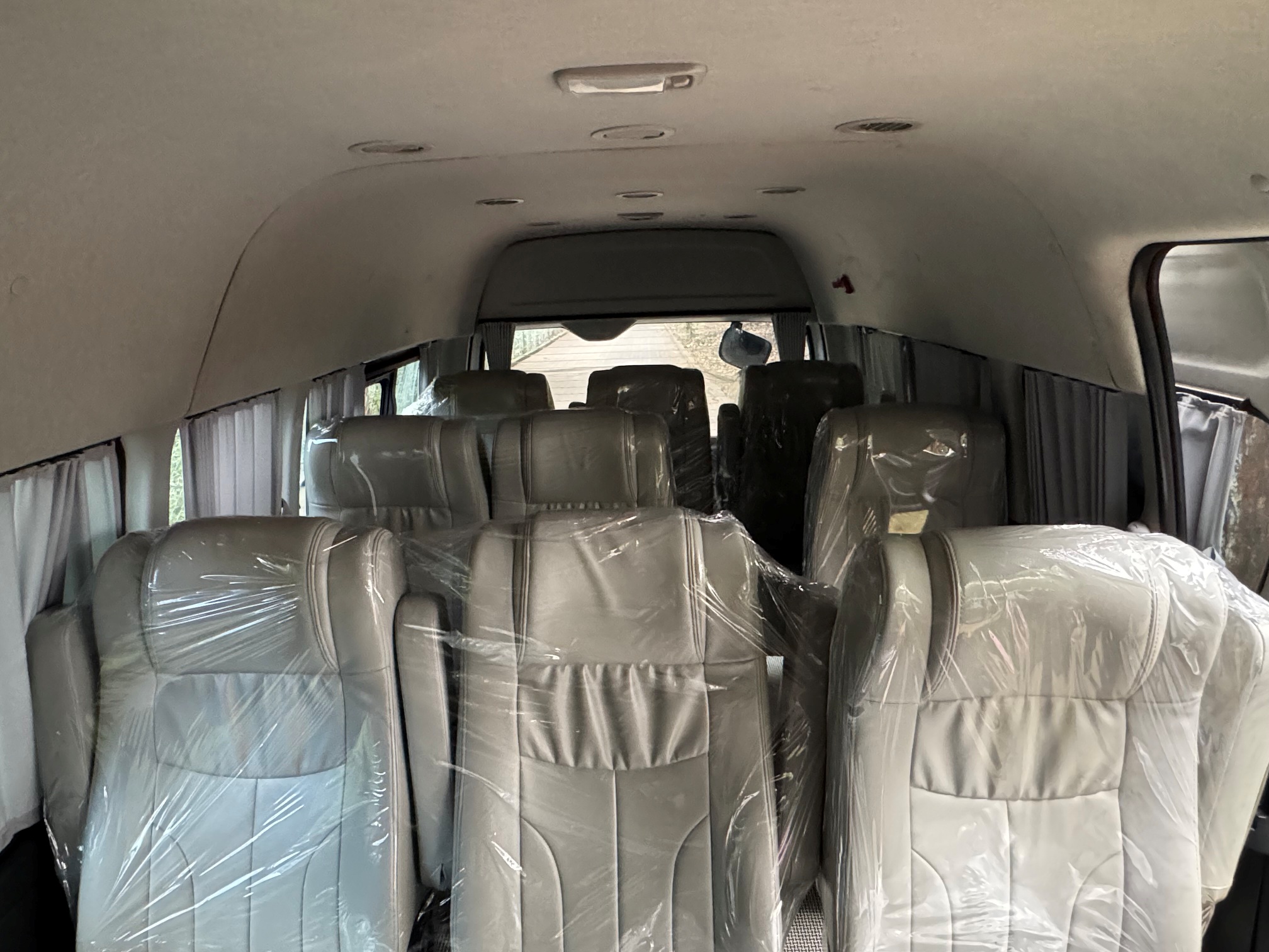 TOYOTA HIACE 9L