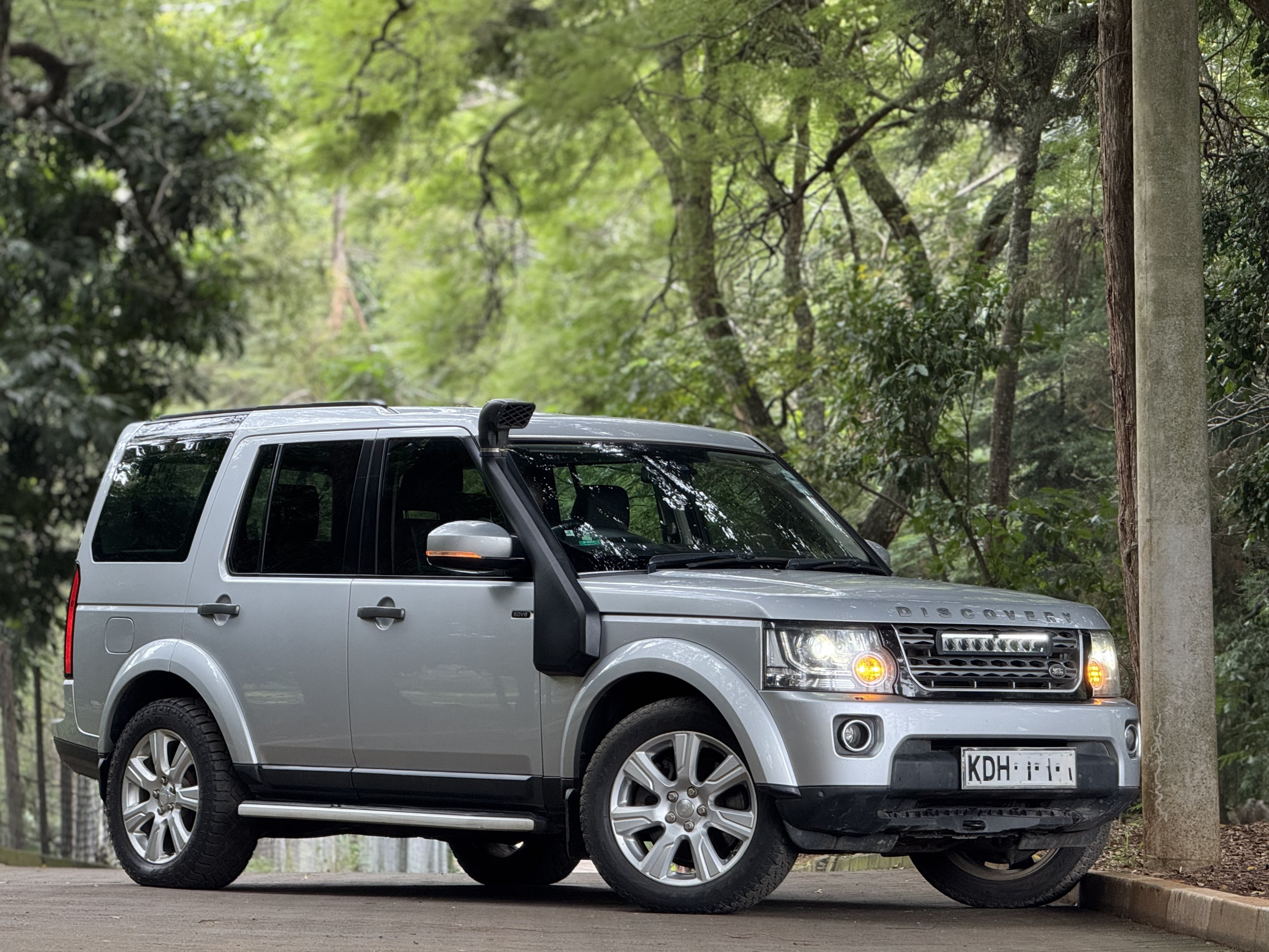 2015 LANDROVER DISCOVERY 4