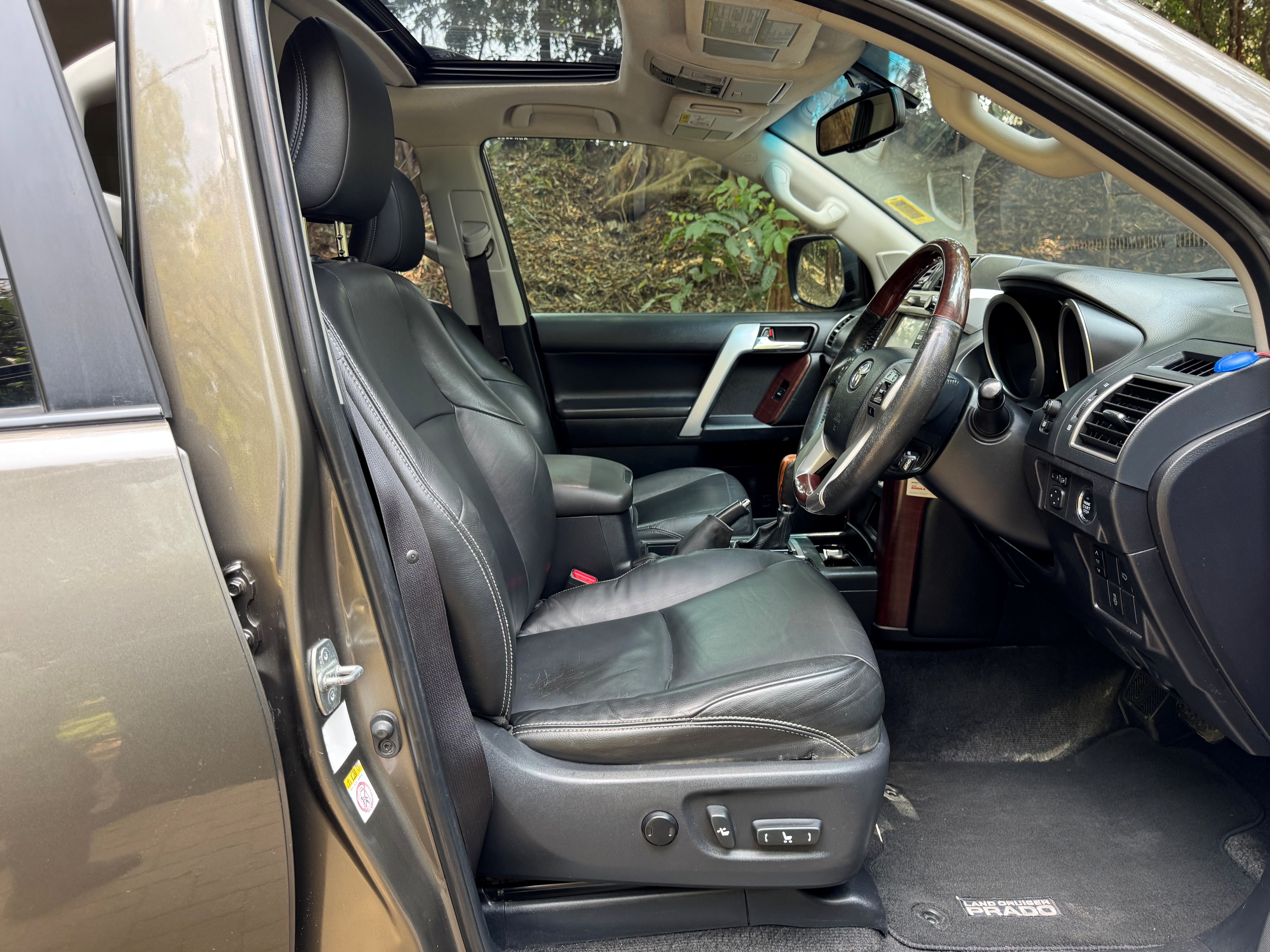 TOYOTA LANDCRUISER PRADO VX.L