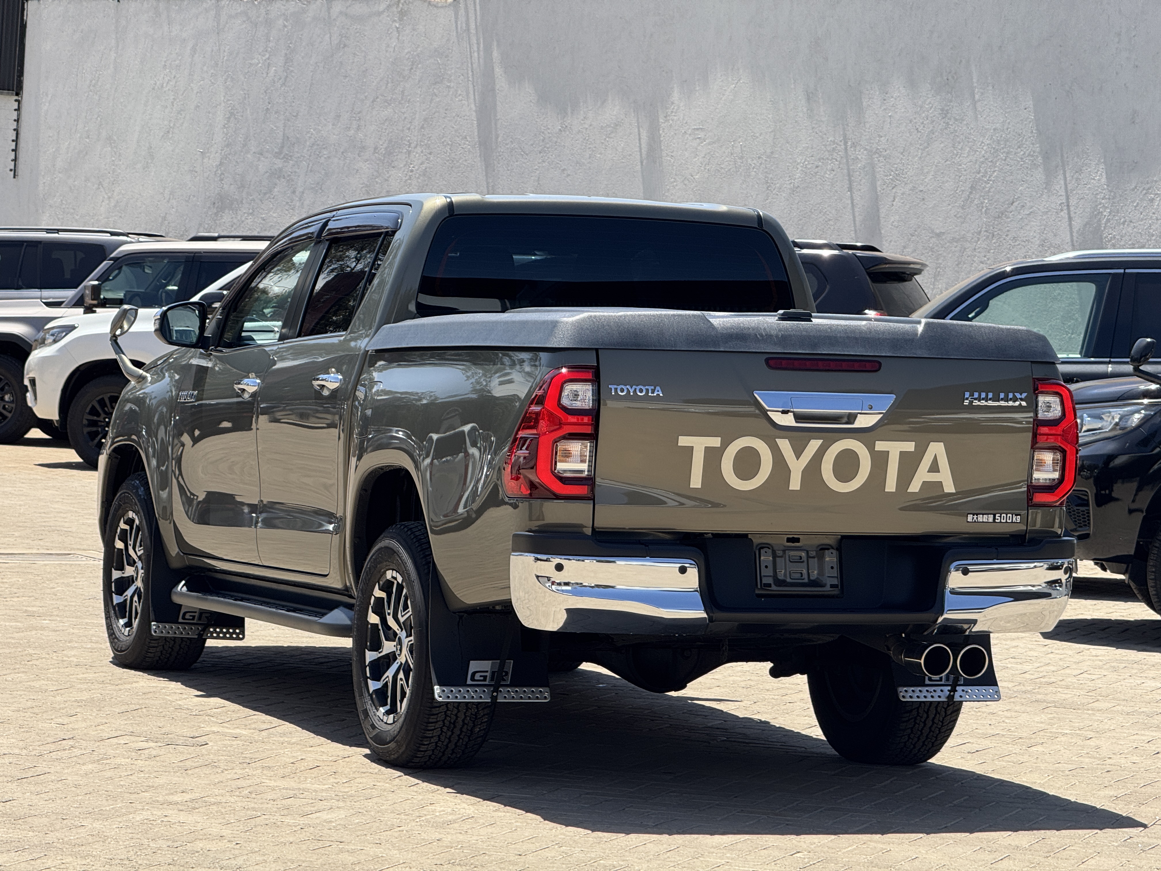 2022 TOYOTA HILUX