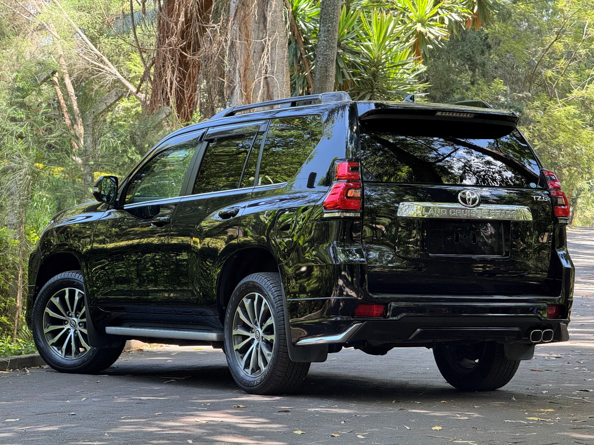 TOYOTA LANDCRUISER PRADO TZ.G