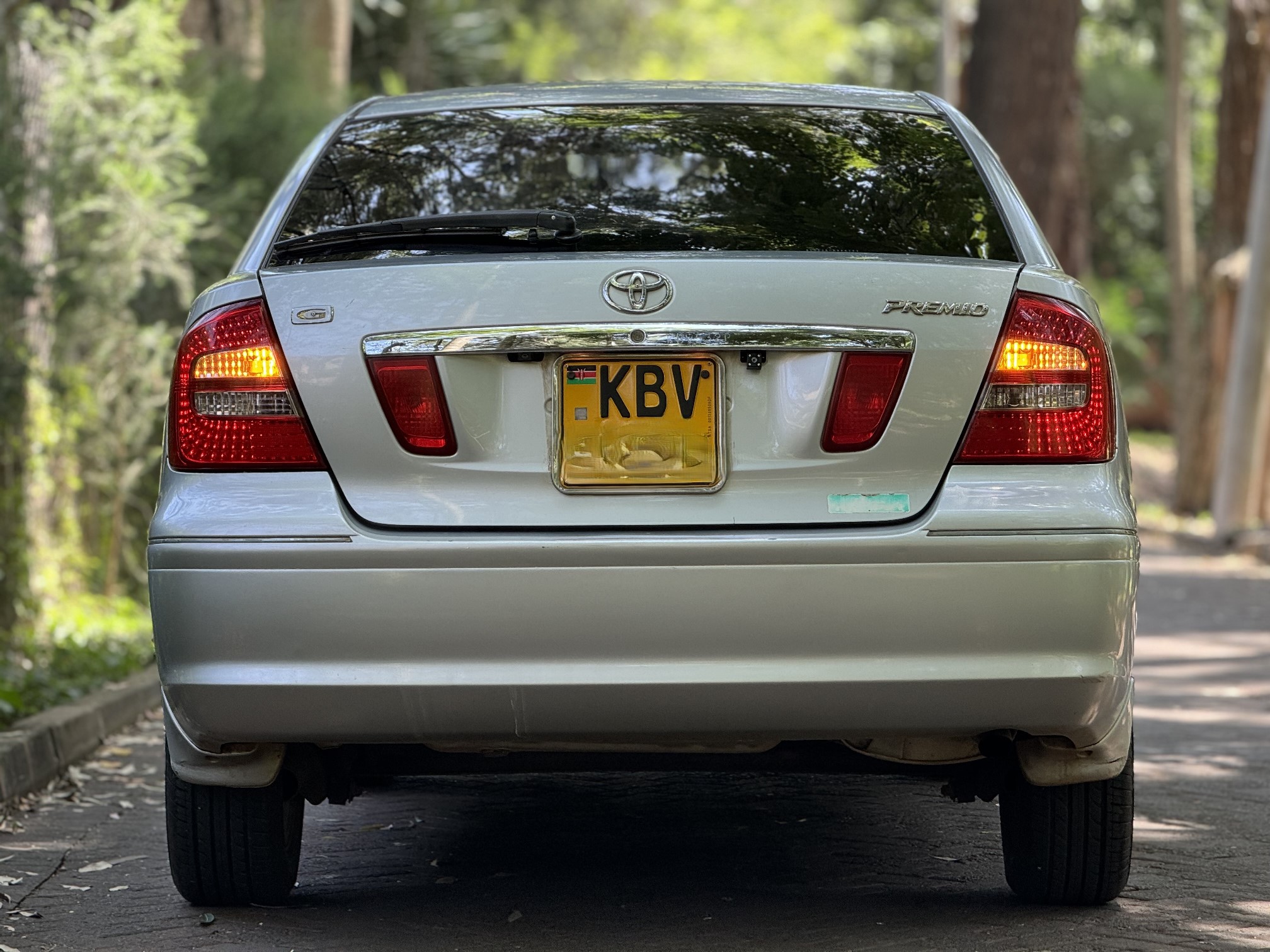 TOYOTA PREMIO G GRADE