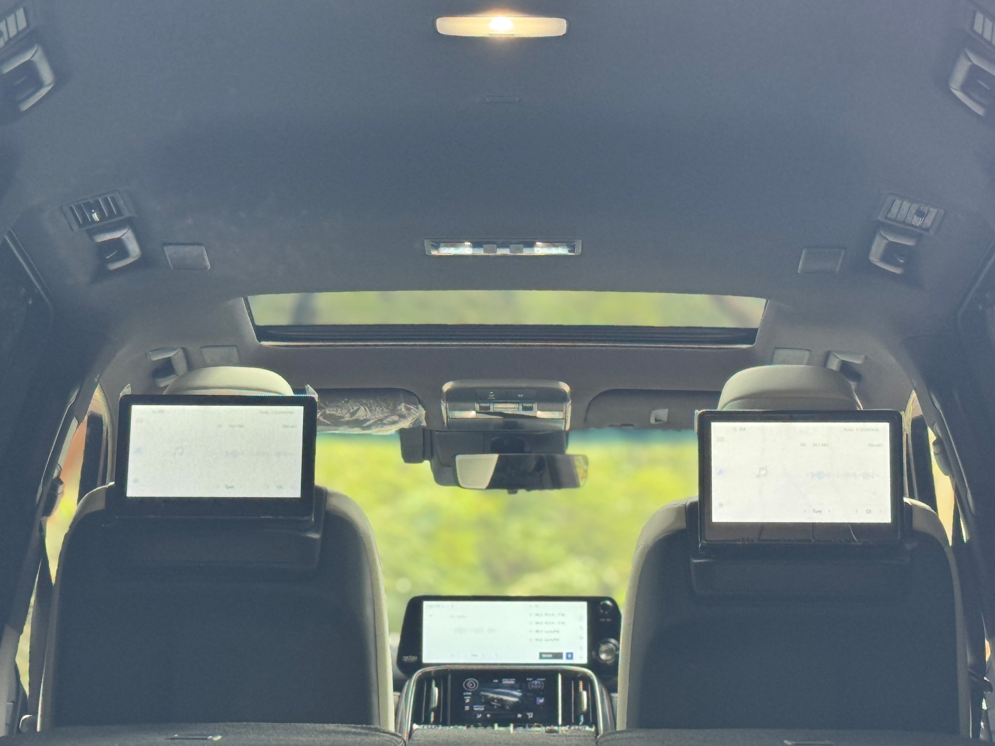 LEXUS LX600