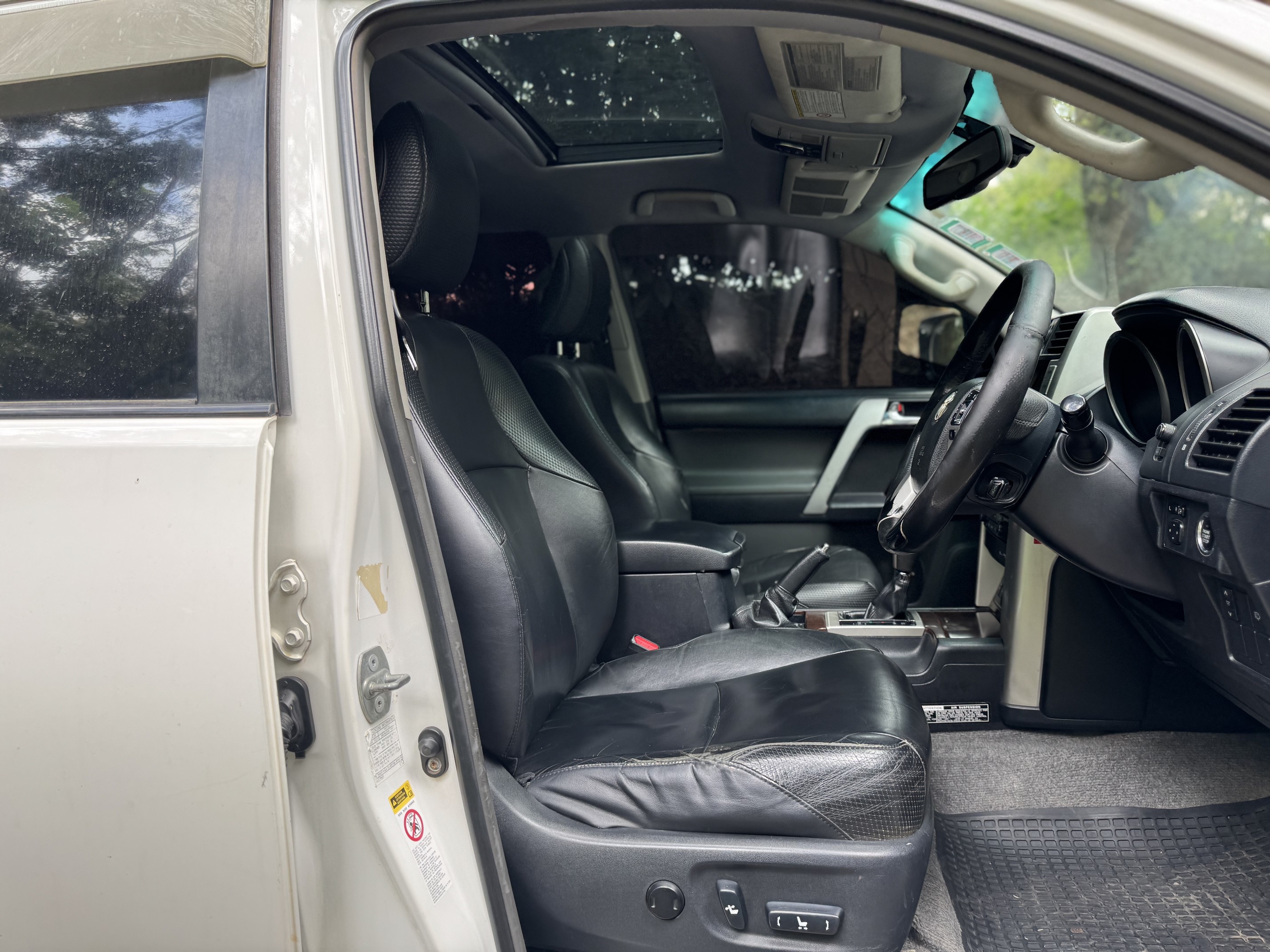 TOYOTA LANDCRUISER PRADO VX
