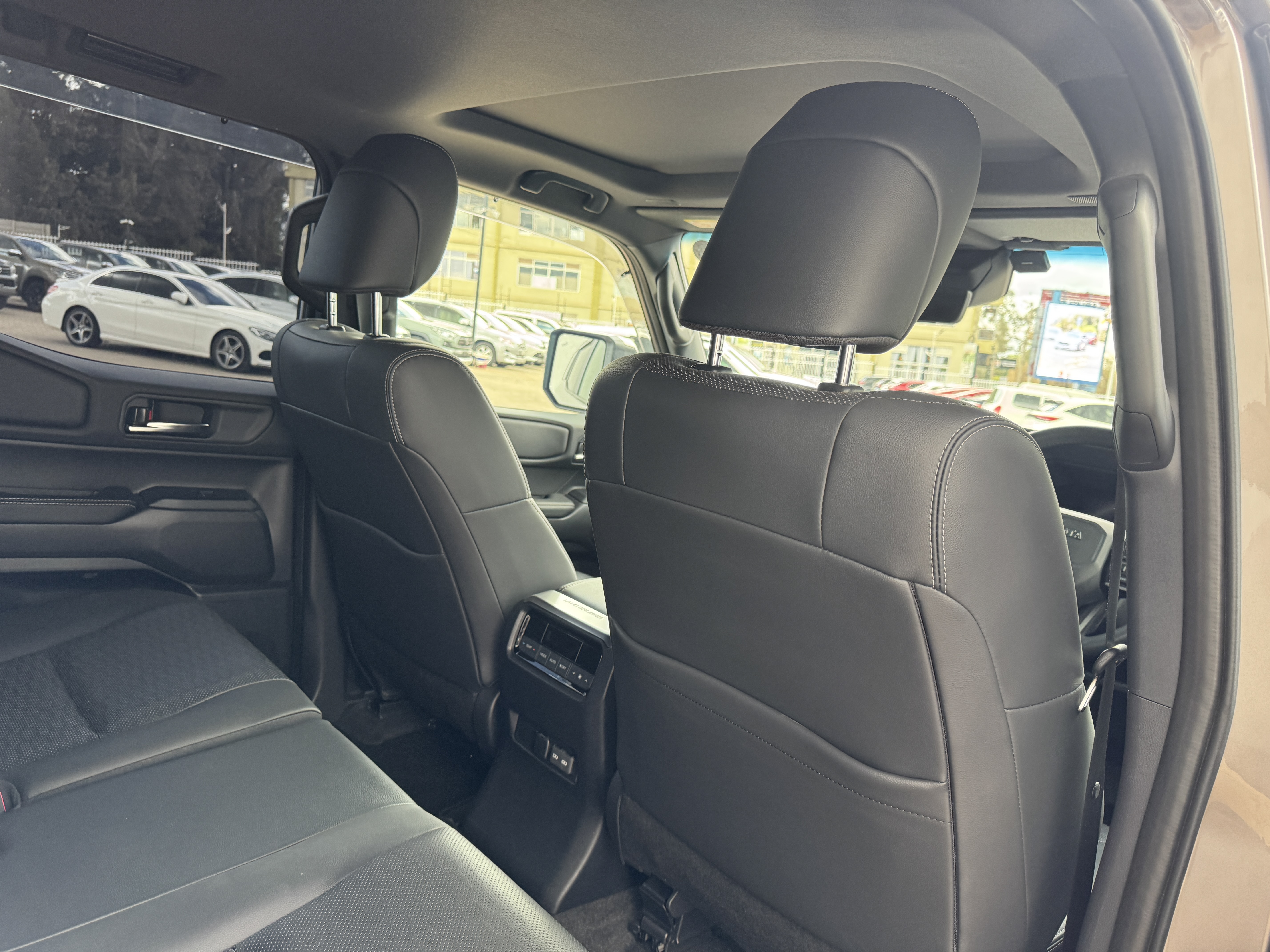 2024 TOYOTA LANDCRUISER J250