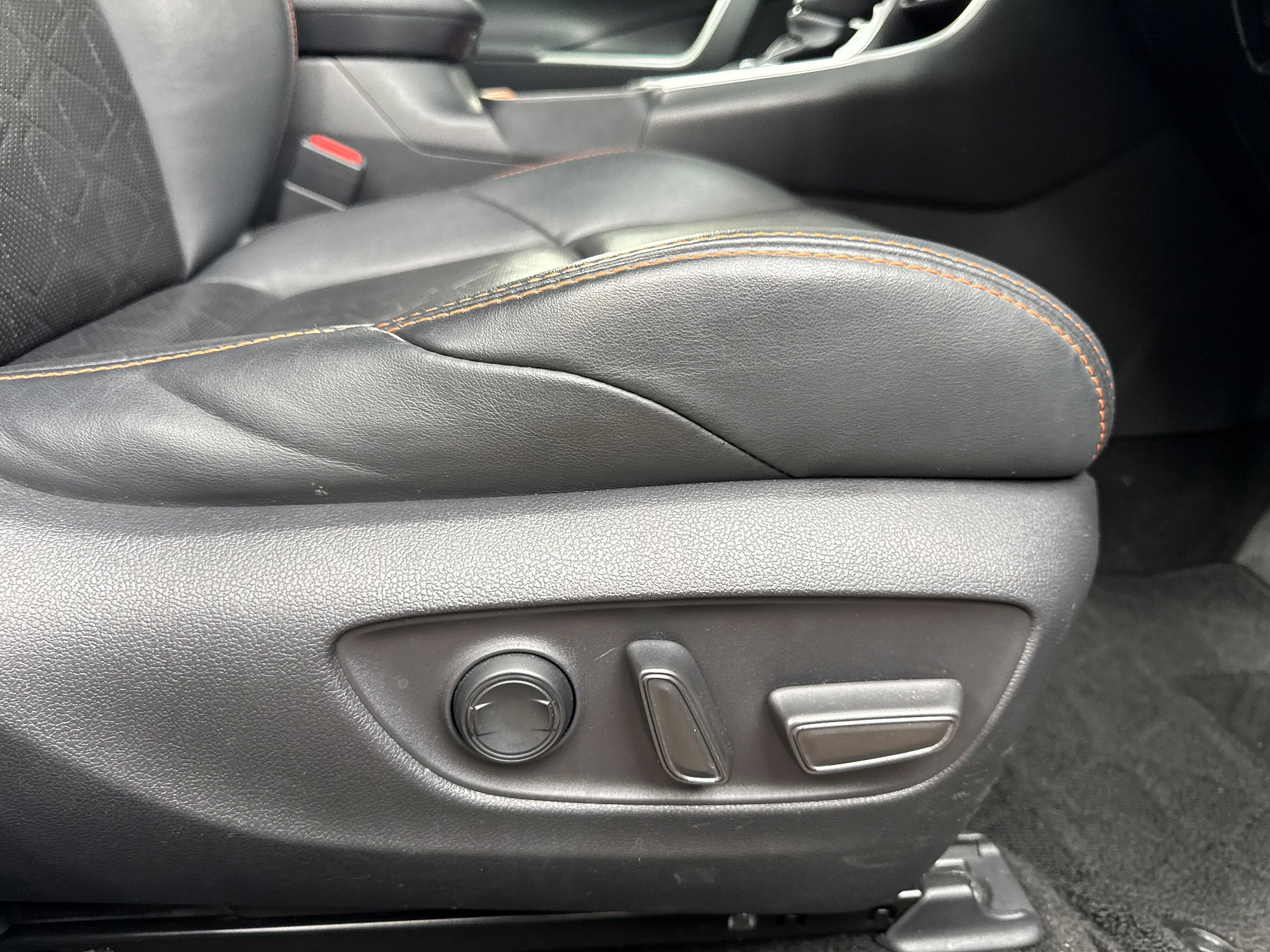 TOYOTA RAV4 ADVENTURE