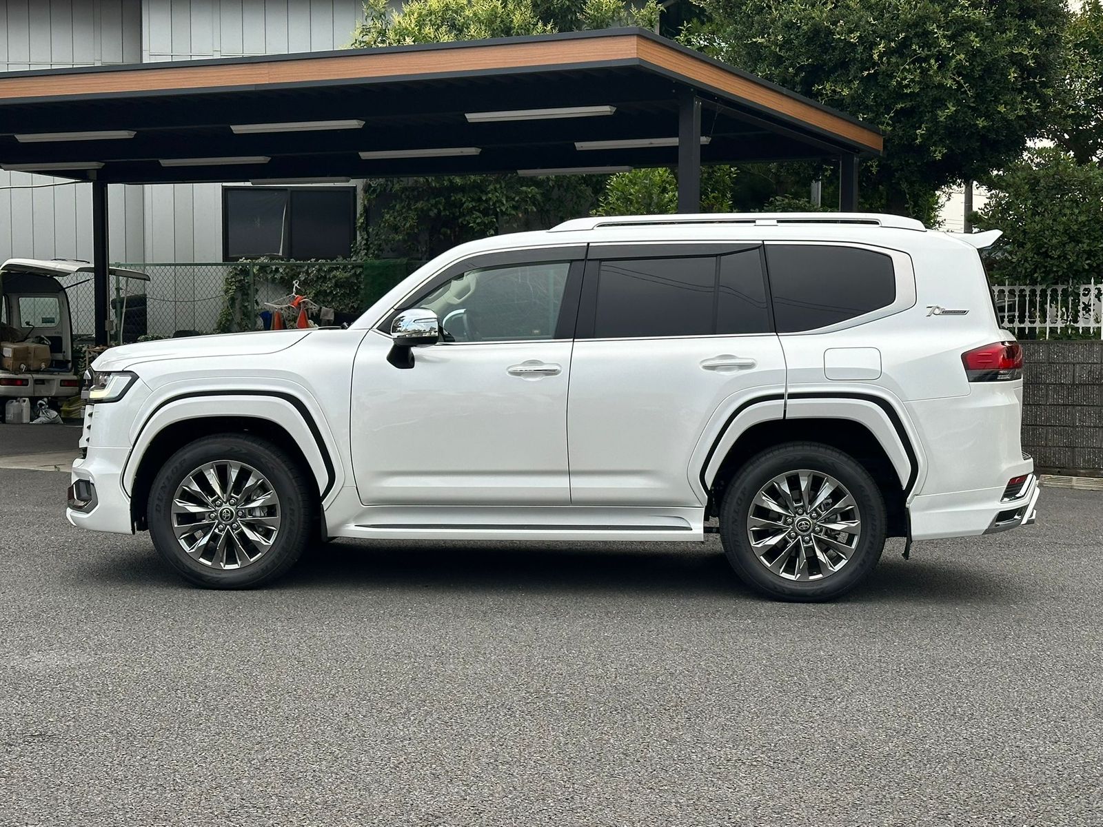TOYOTA LANDCRUISER LC300 ZX