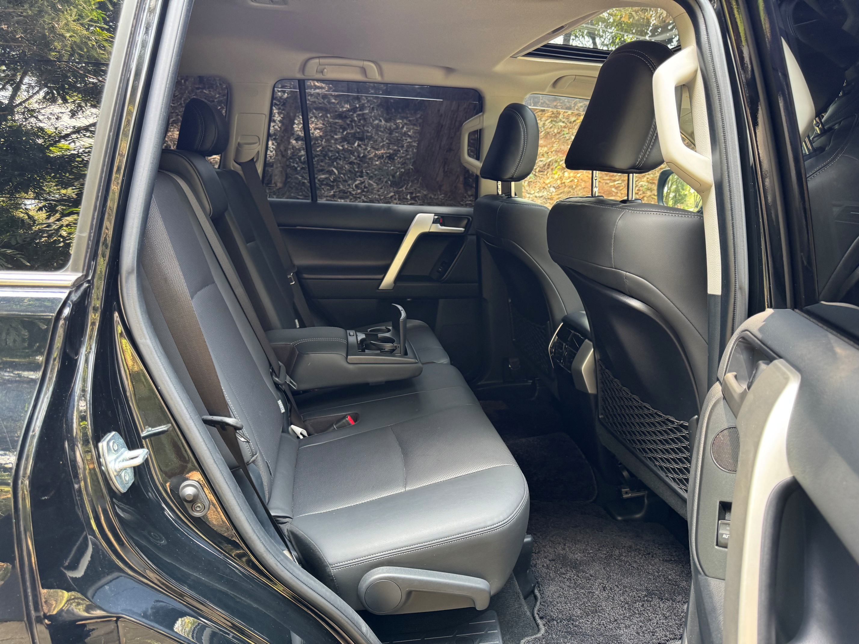 TOYOTA LANDCRUISER PRADO TZ.G