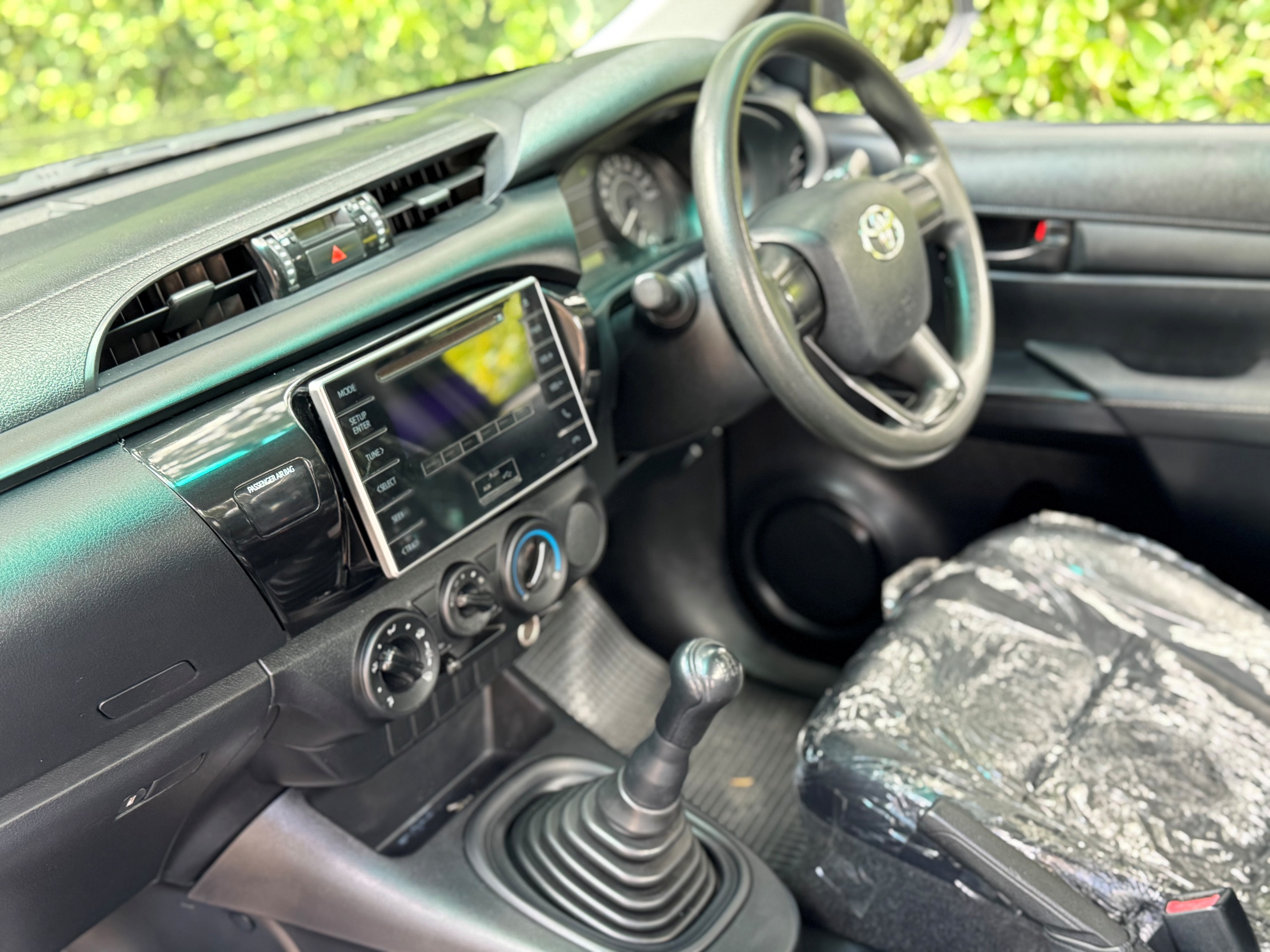 TOYOTA HILUX SINGLE CAB