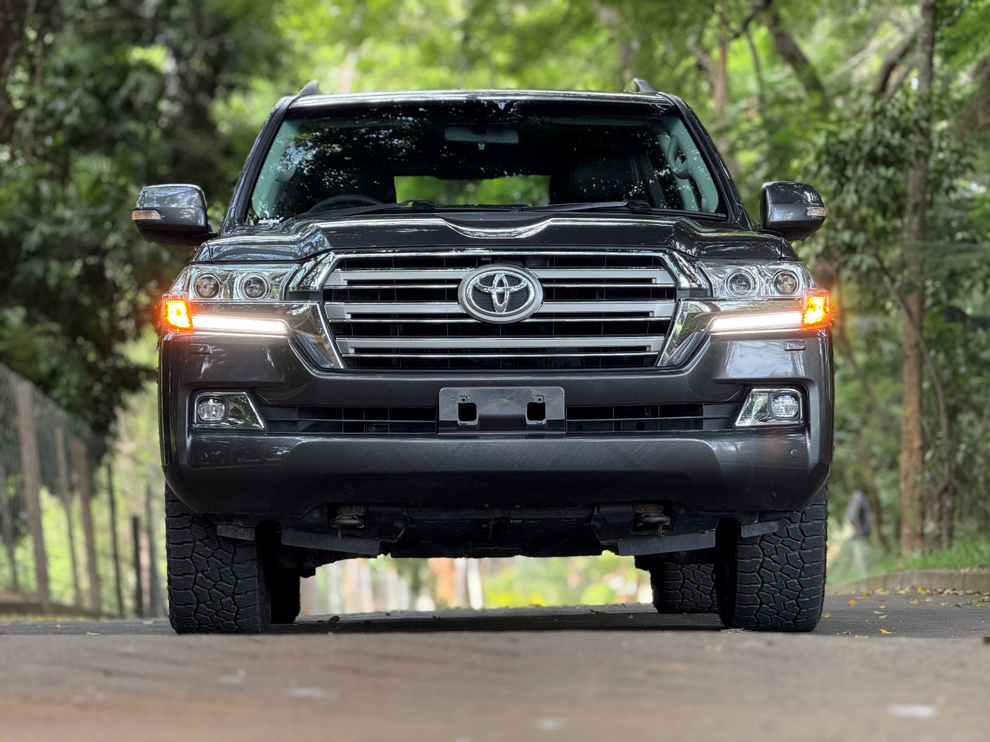 TOYOTA LANDCRUISER VX