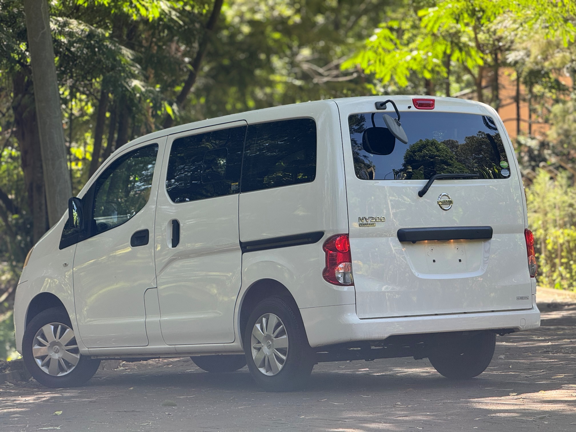 NISSAN NV200