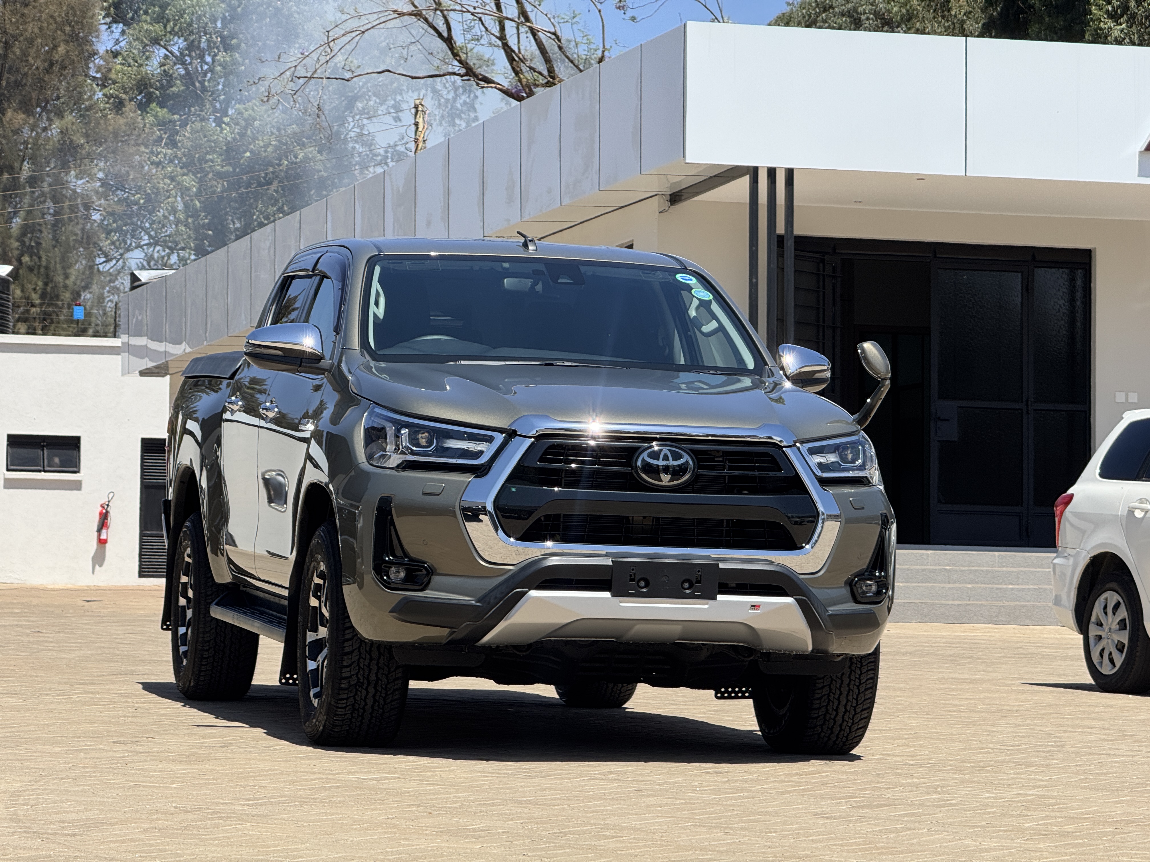 2022 TOYOTA HILUX