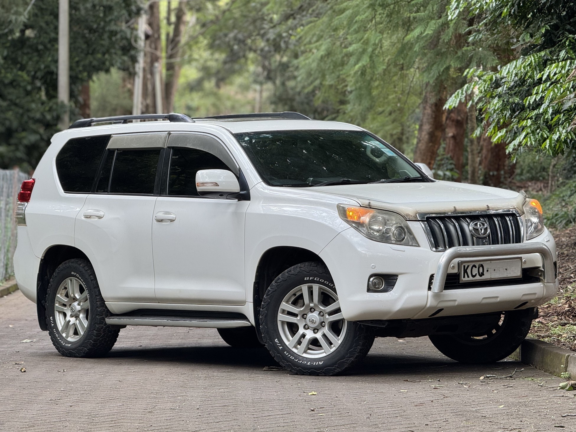 TOYOTA LANDCRUISER PRADO VX