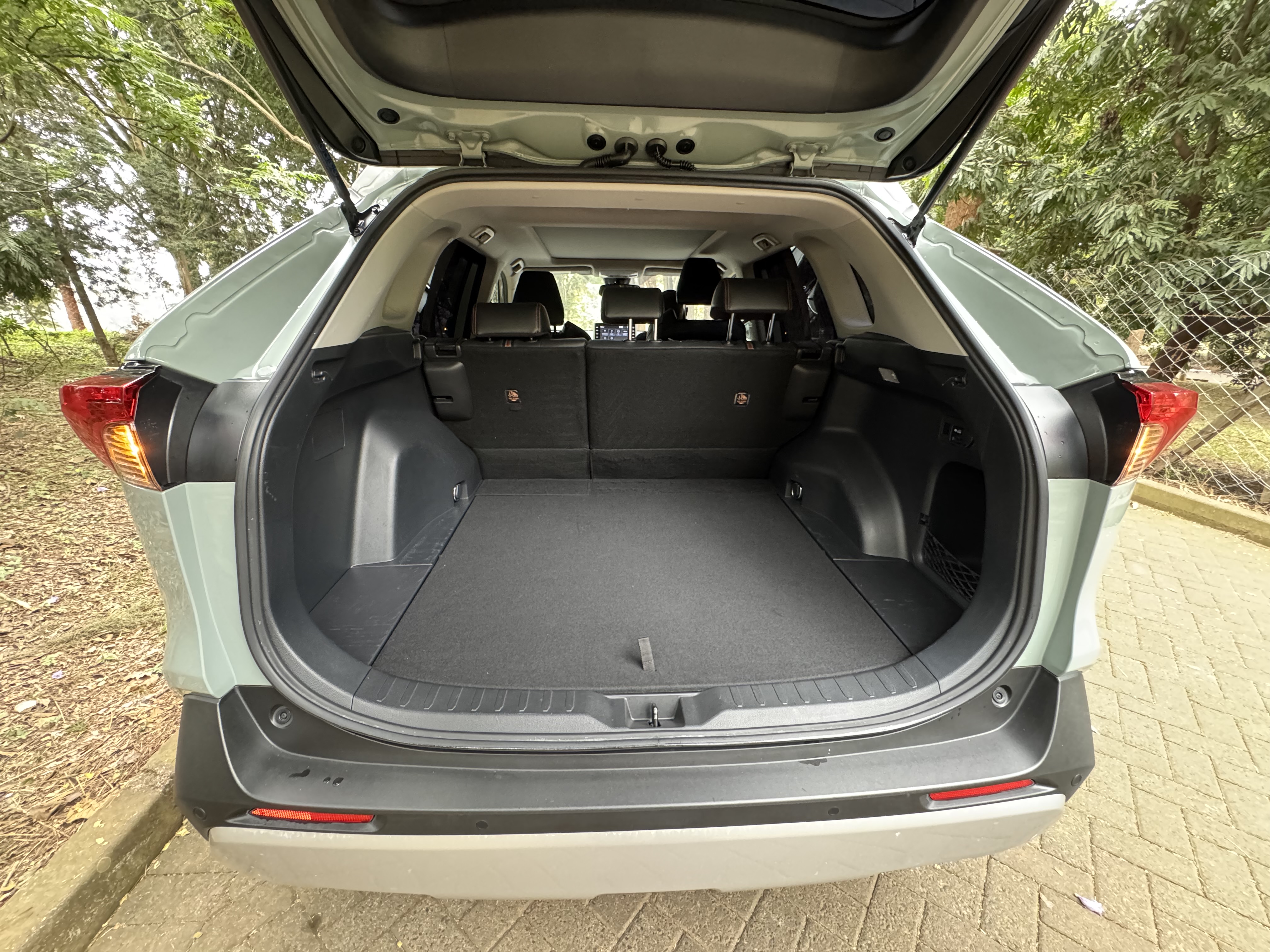 TOYOTA RAV4 ADVENTURE