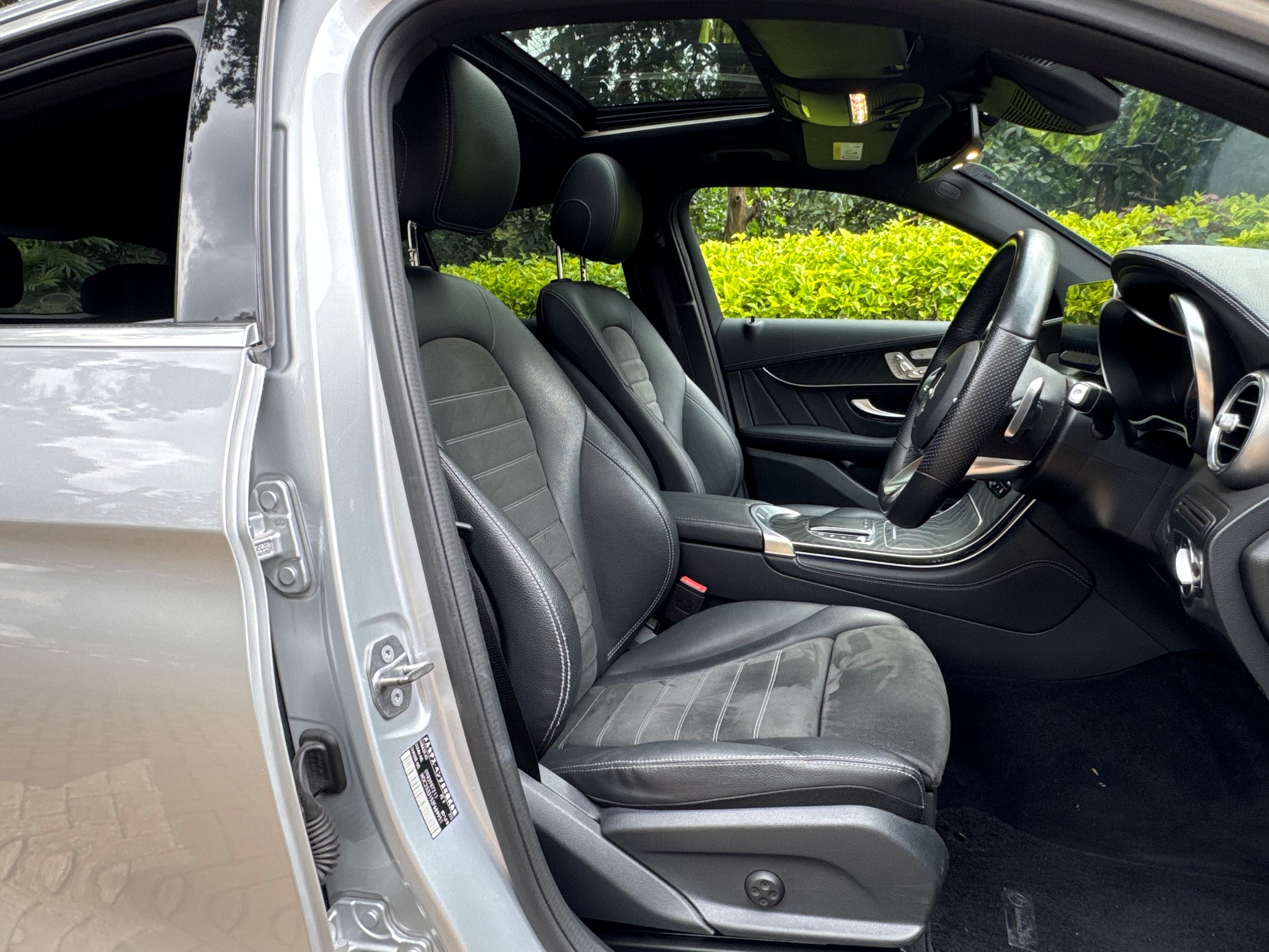 MERCEDES BENZ GLC220d 4MATIC