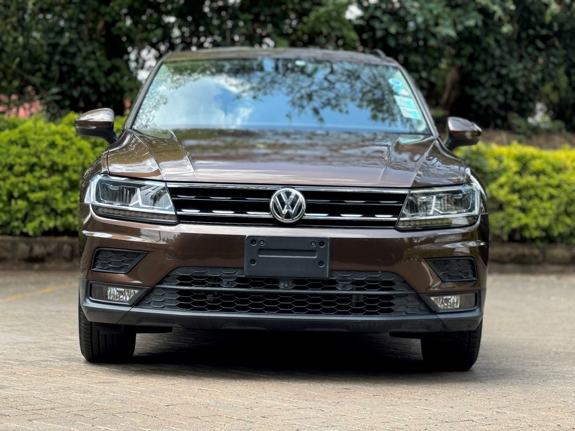 VOLKWAGEN TIGUAN