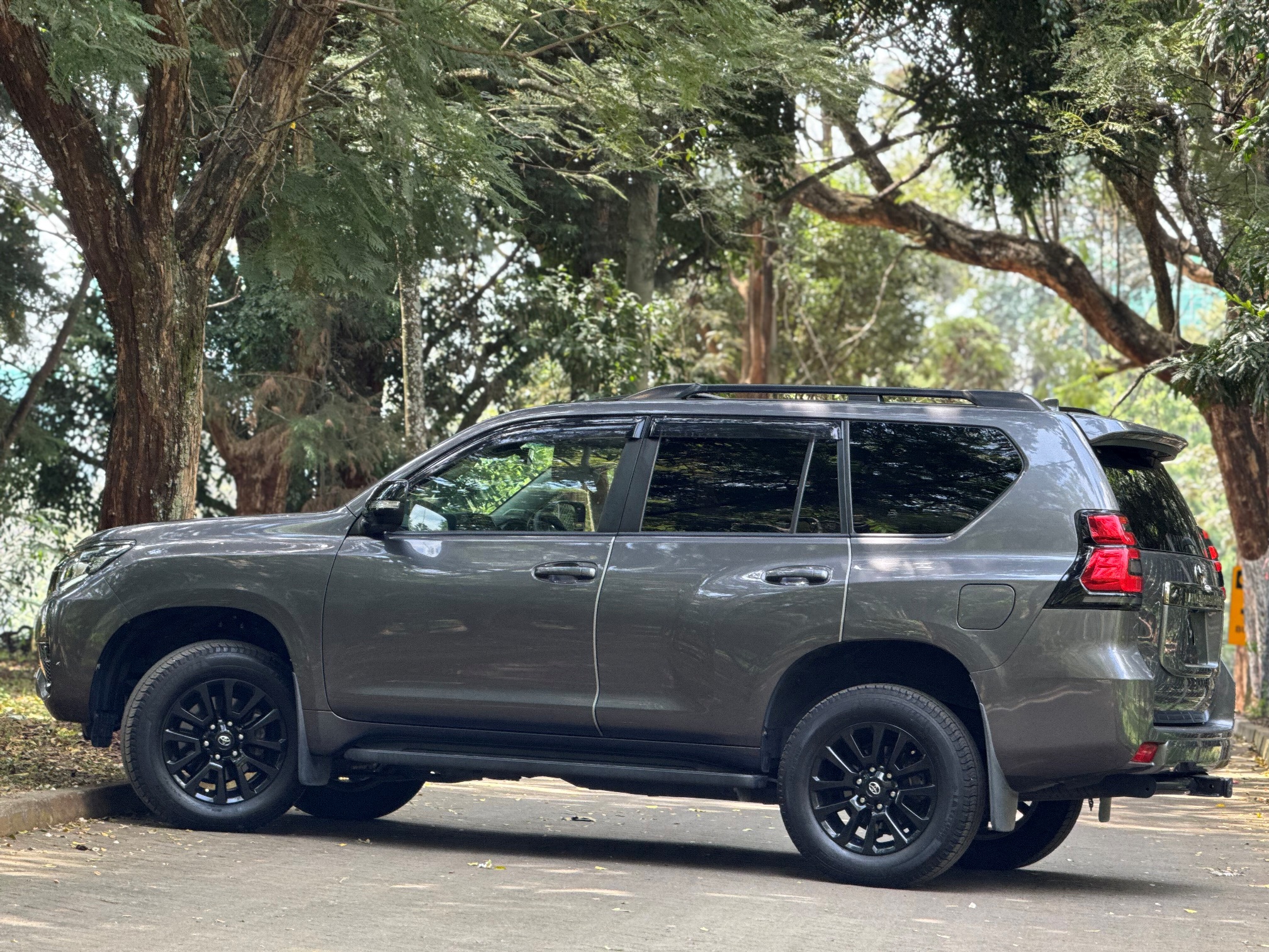 2021 TOYOTA LANDCRUISER PRADO TX.L