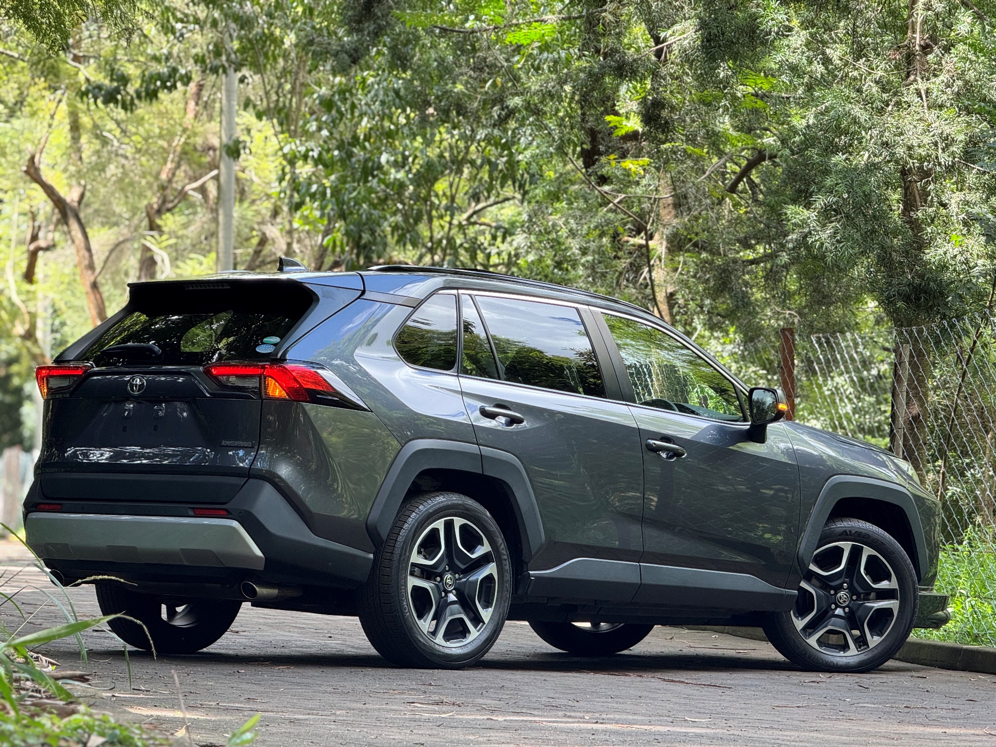 TOYOTA RAV4 ADVENTURE AWD