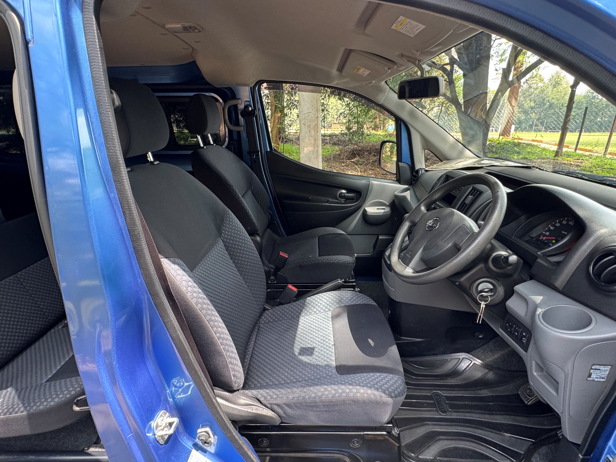 NISSAN NV200