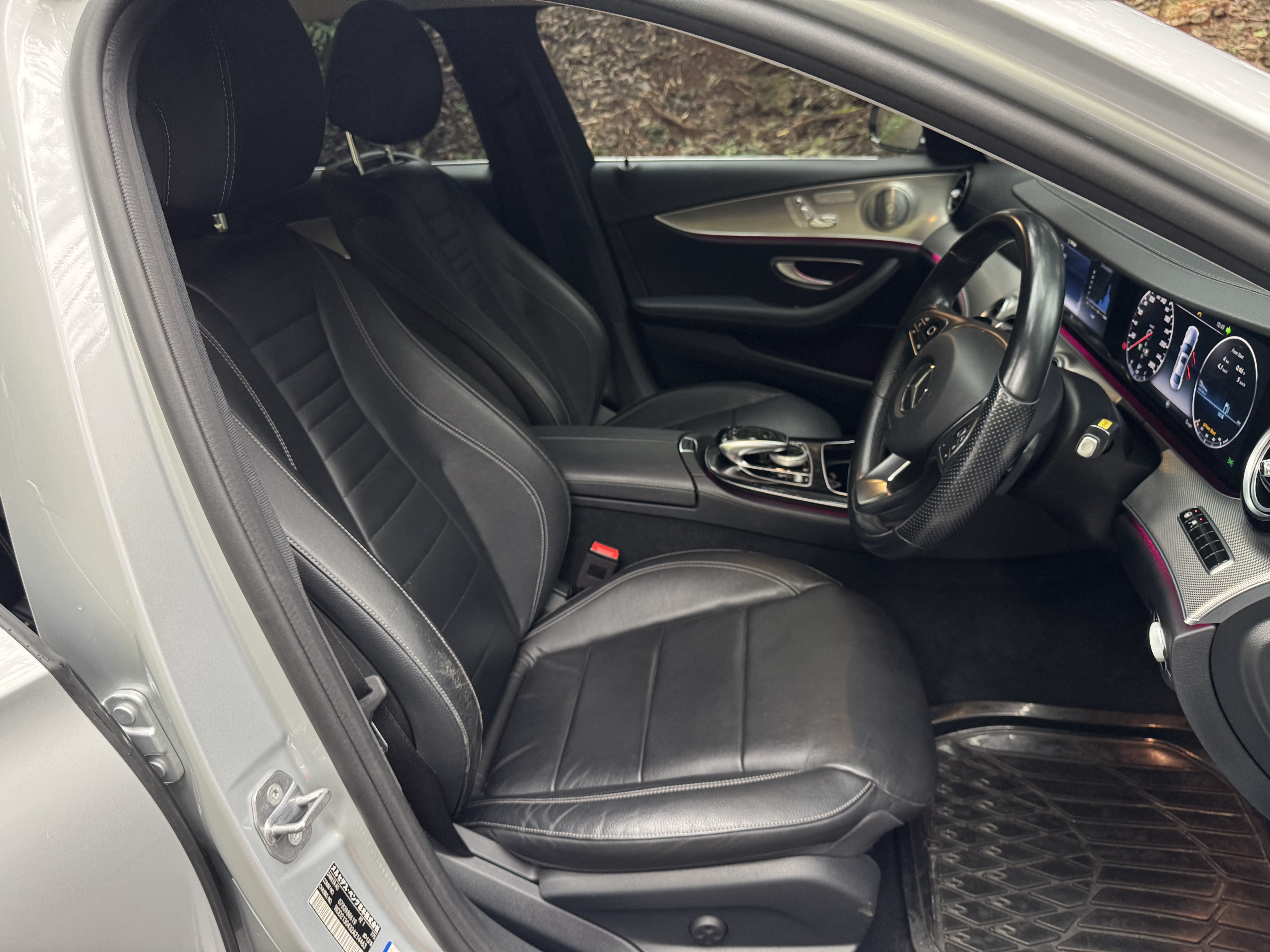 2017 MERCEDES BENZ E200