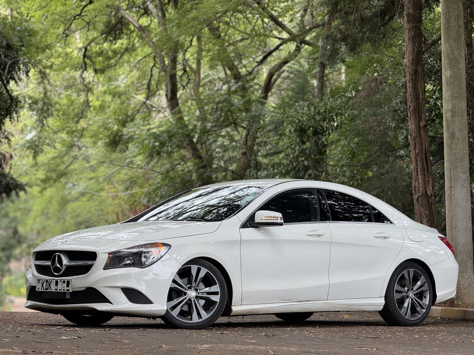 MERCEDES BENZ CLA180