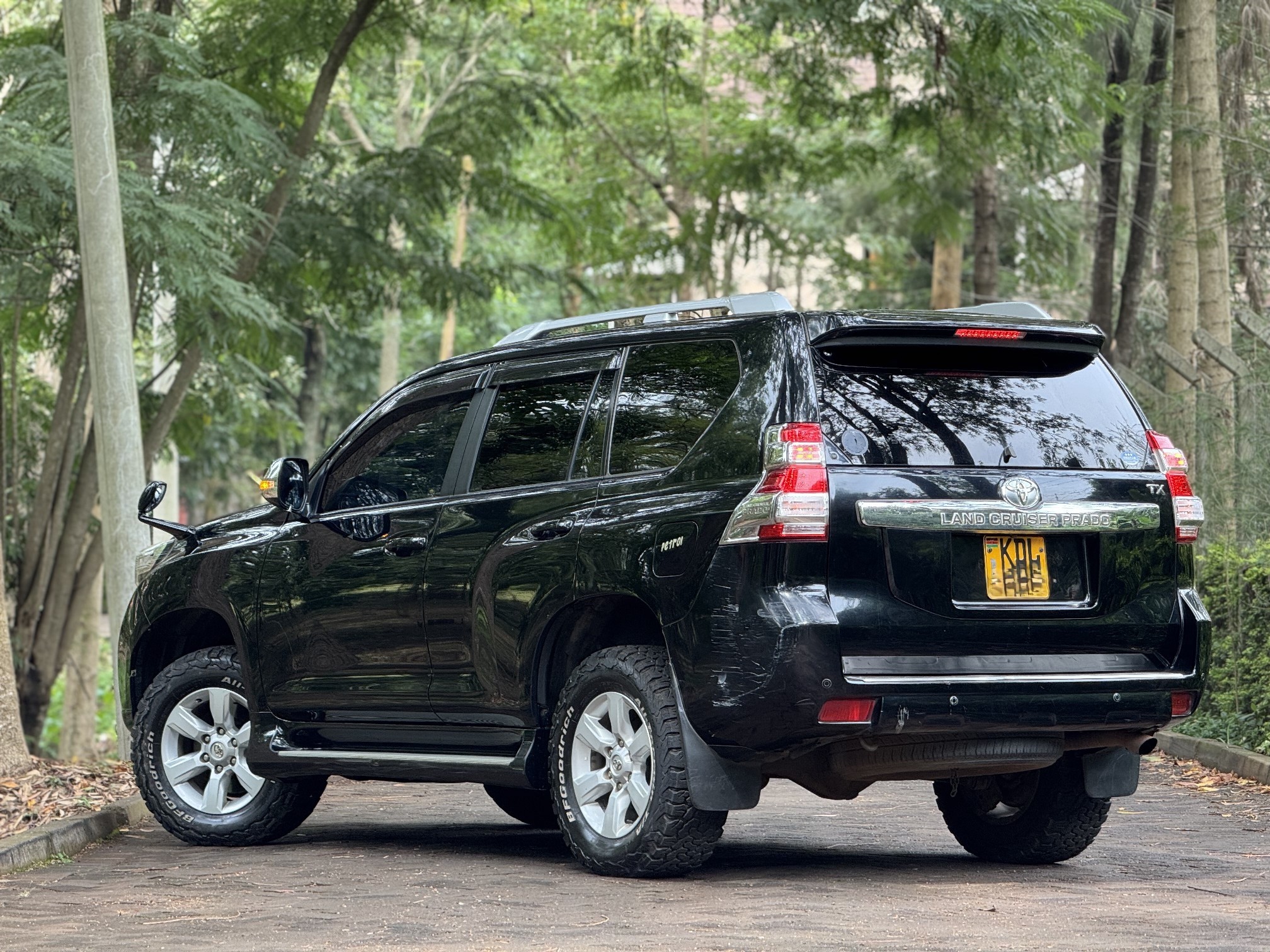 TOYOTA LANDCRUISER PRADO TX