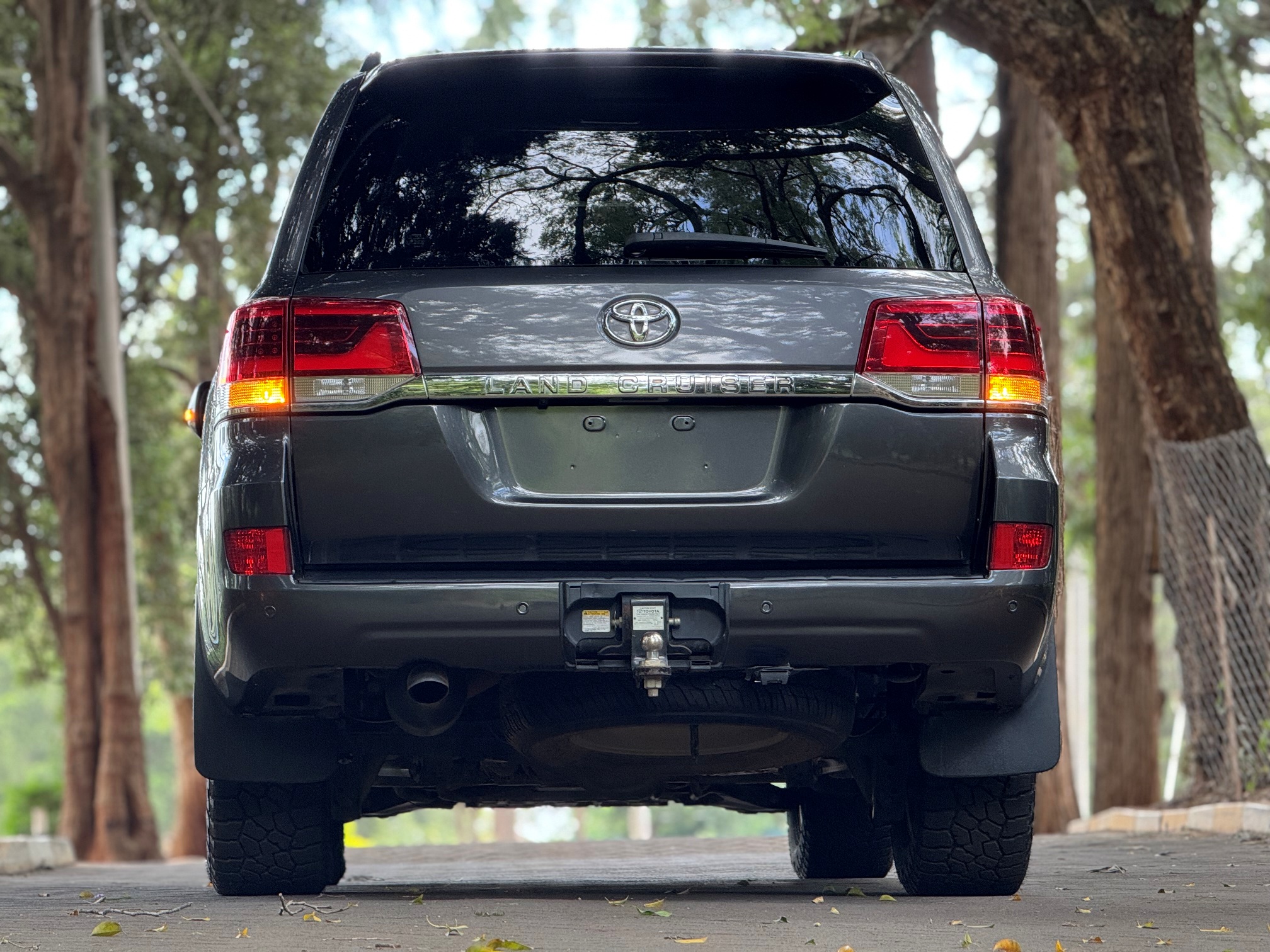 TOYOTA LANDCRUISER VX