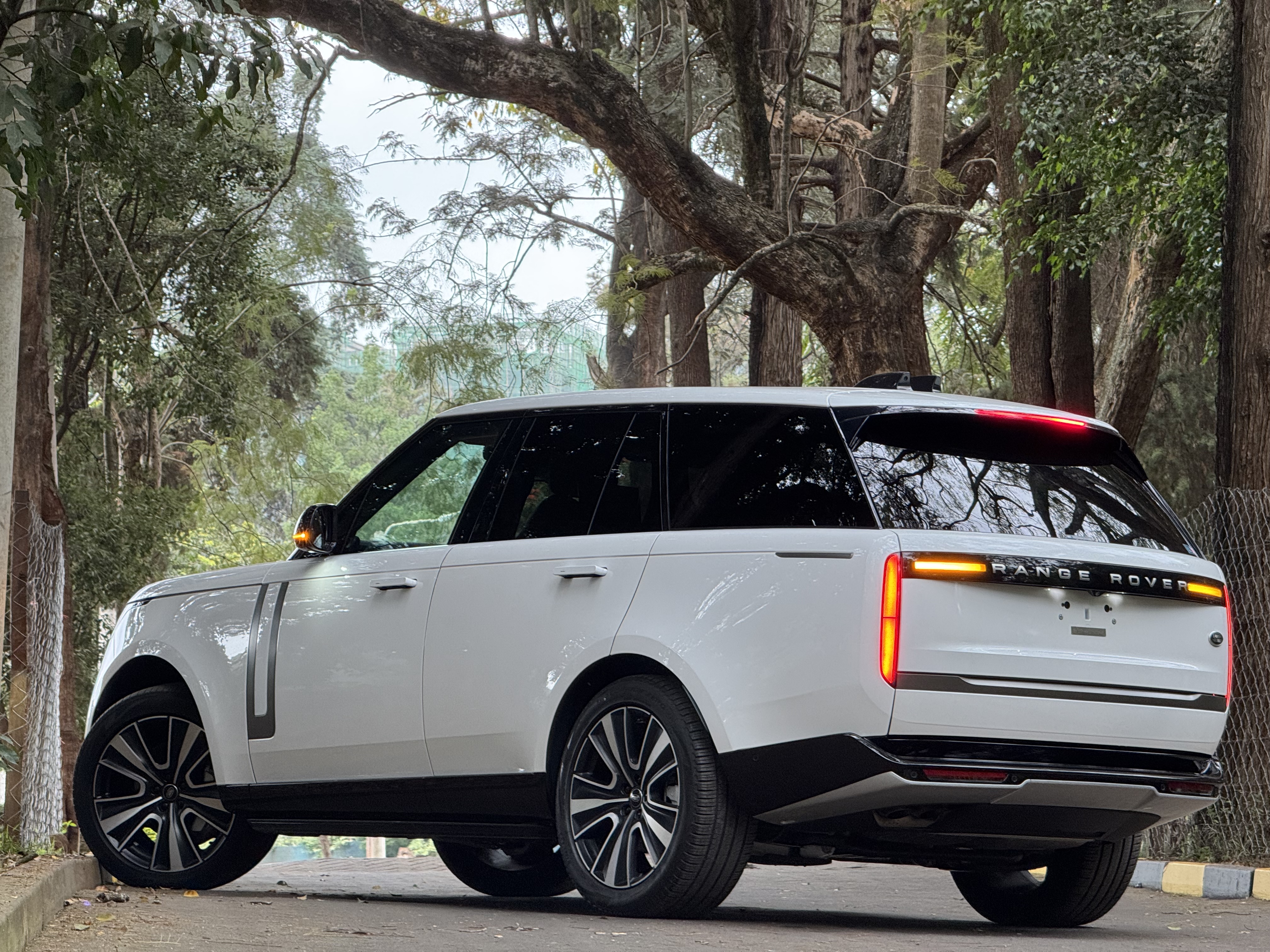 2023 RANGE ROVER VOGUE D300