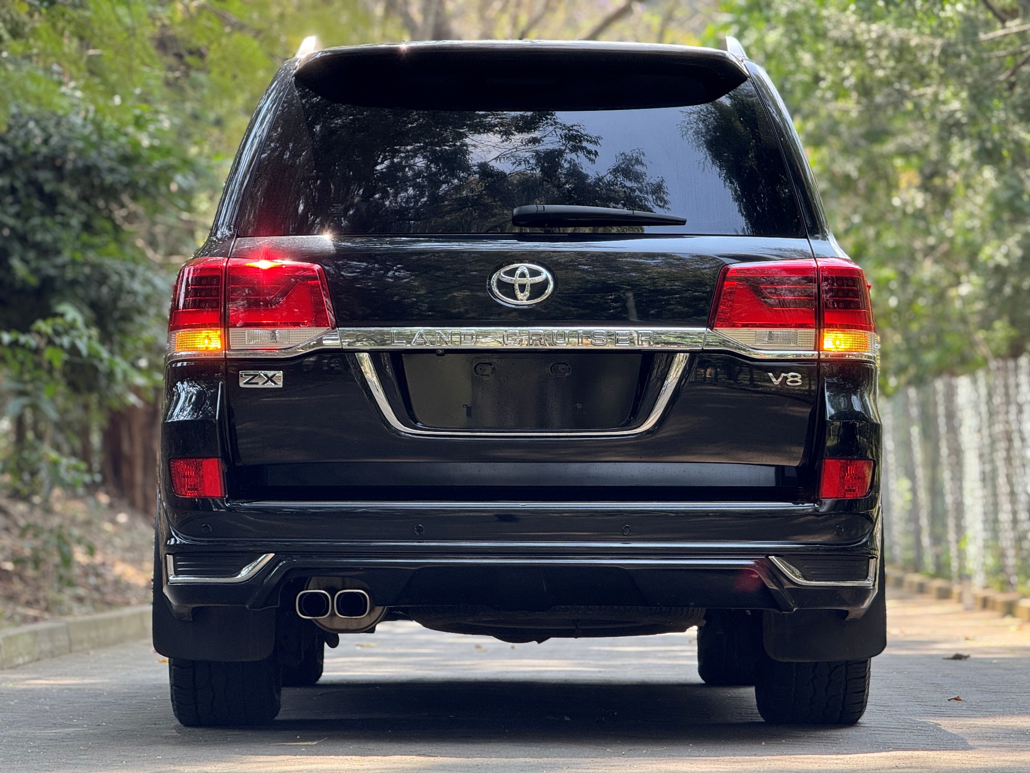 TOYOTA LANDCRUISER ZX