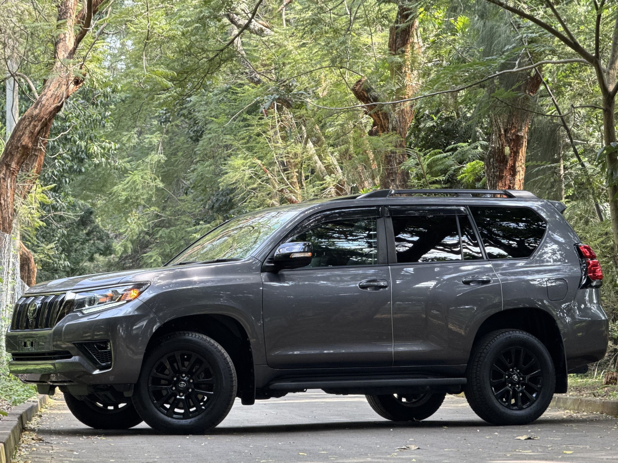 2021 TOYOTA LANDCRUISER PRADO TX.L