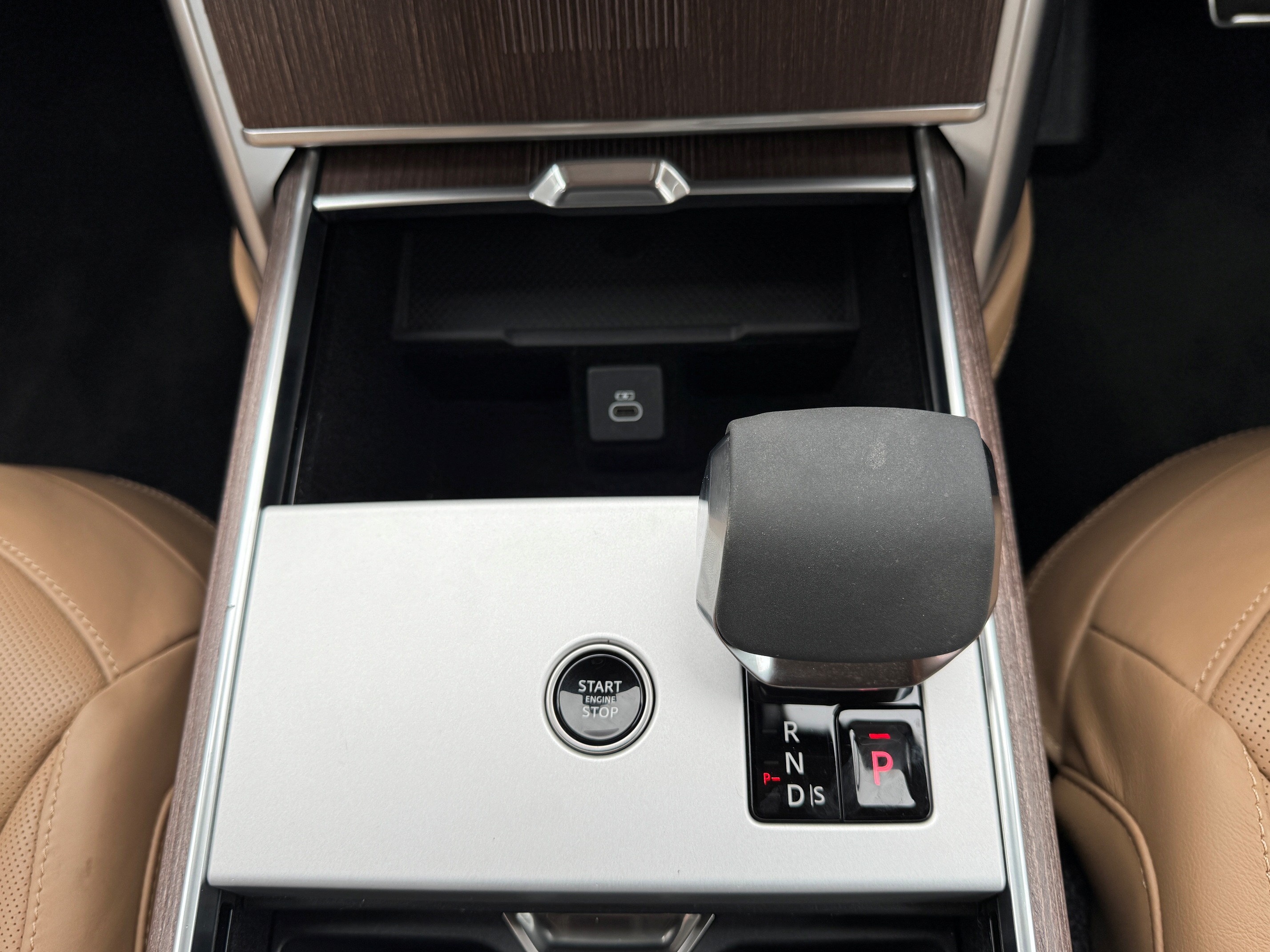 2023 RANGE ROVER AUTOBIOGRAPHY
