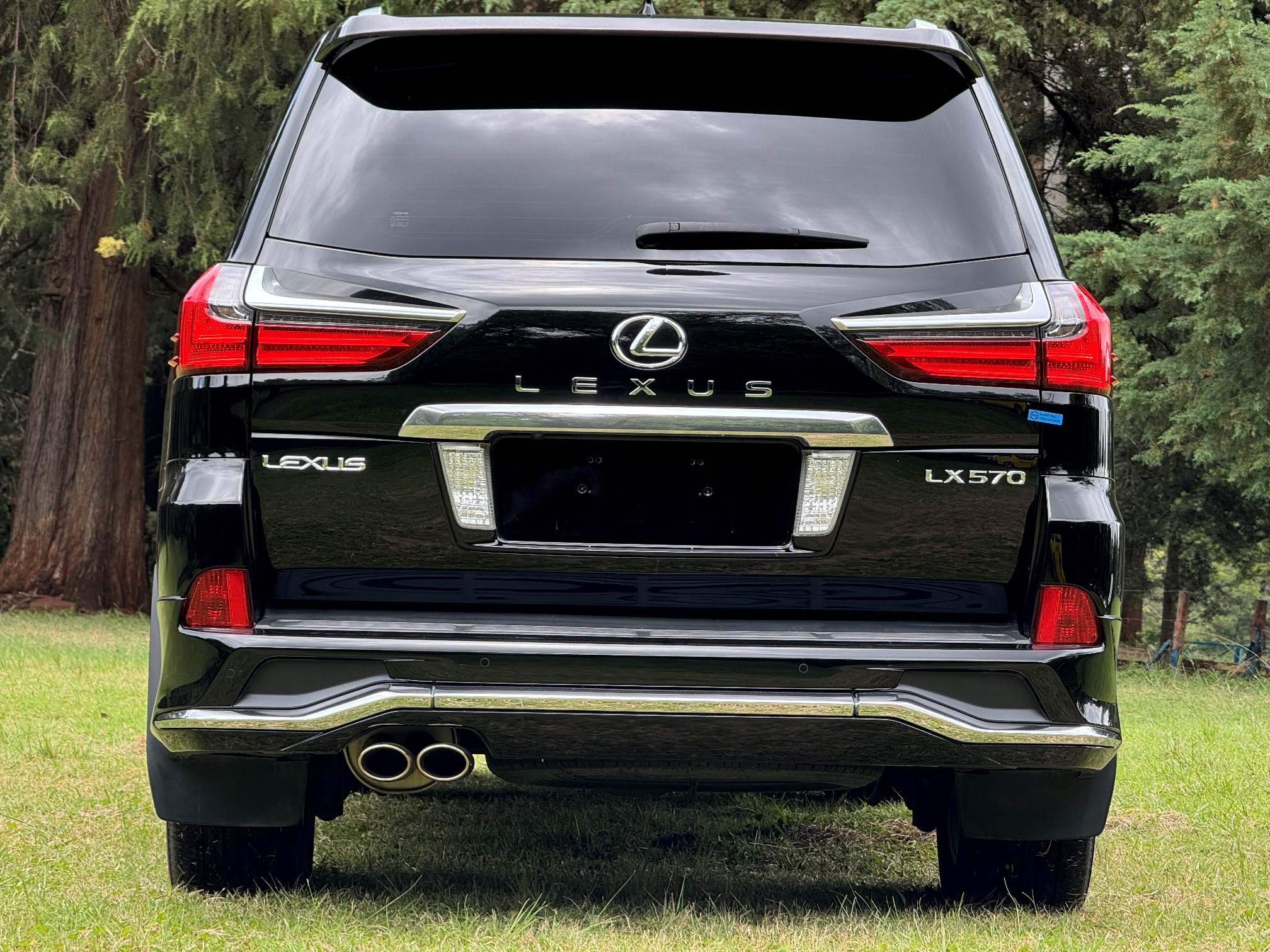 LEXUS LX570