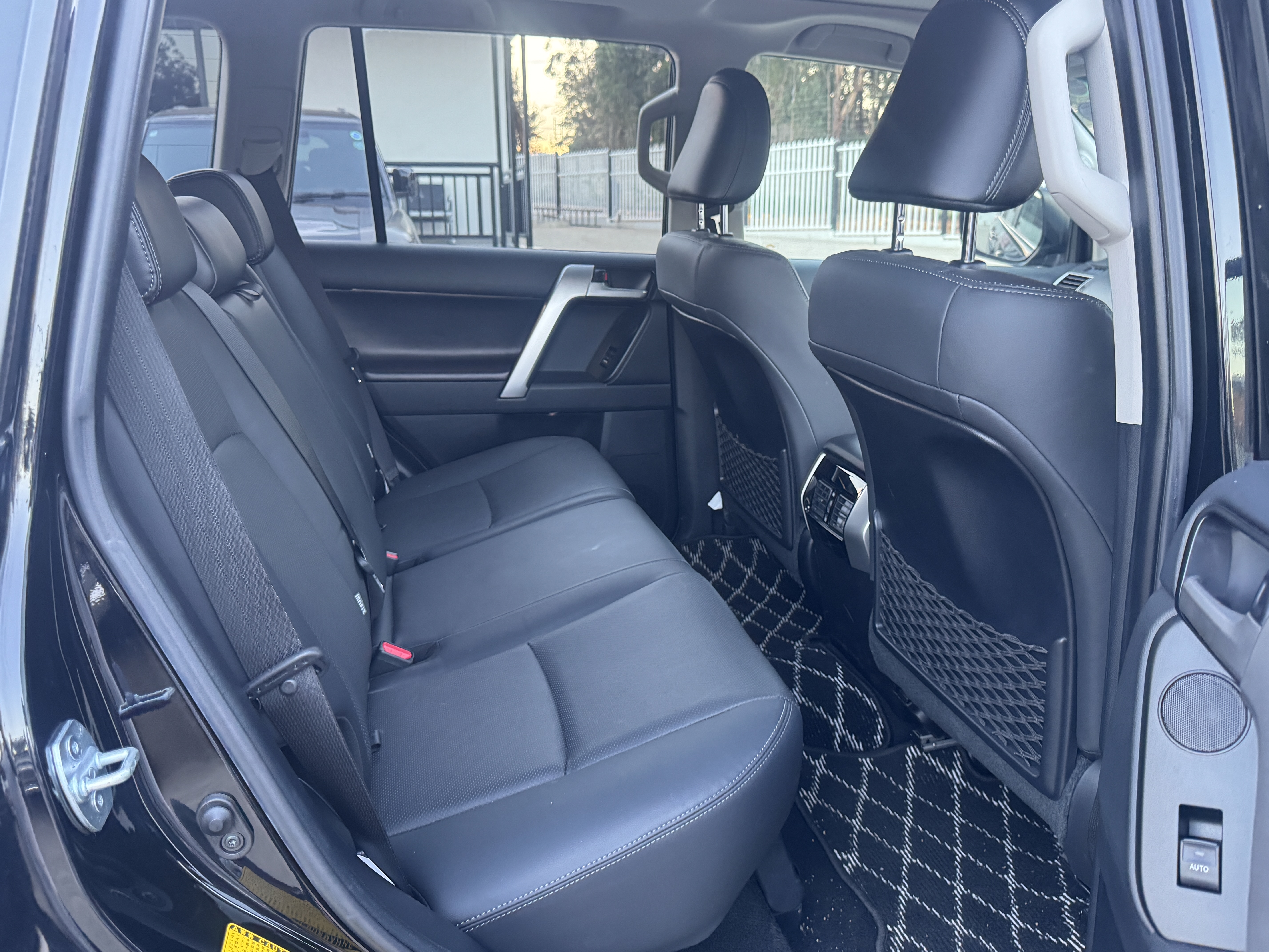 2021 TOYOTA LANDCRUISER PRADO
