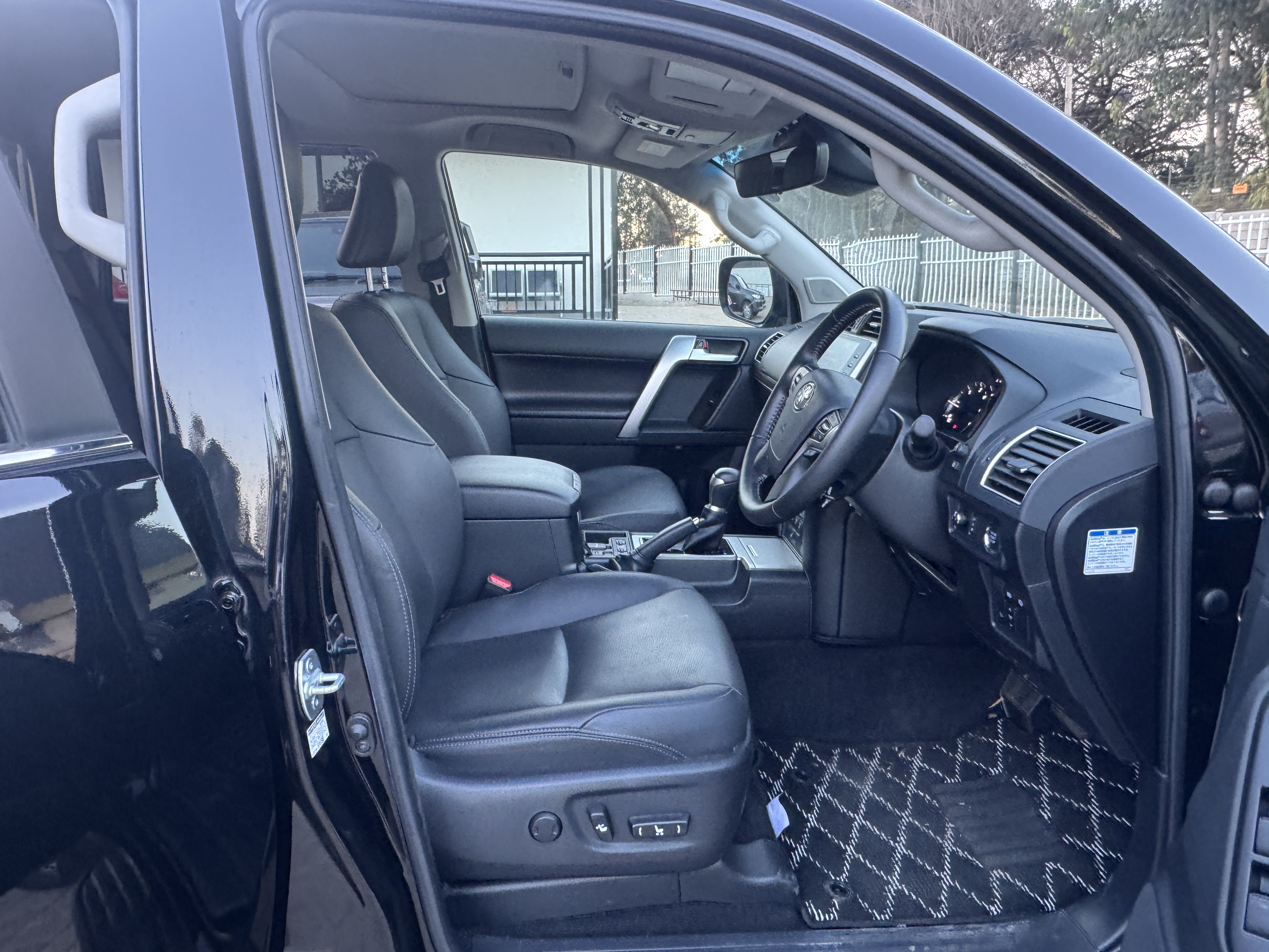 2021 TOYOTA LANDCRUISER PRADO