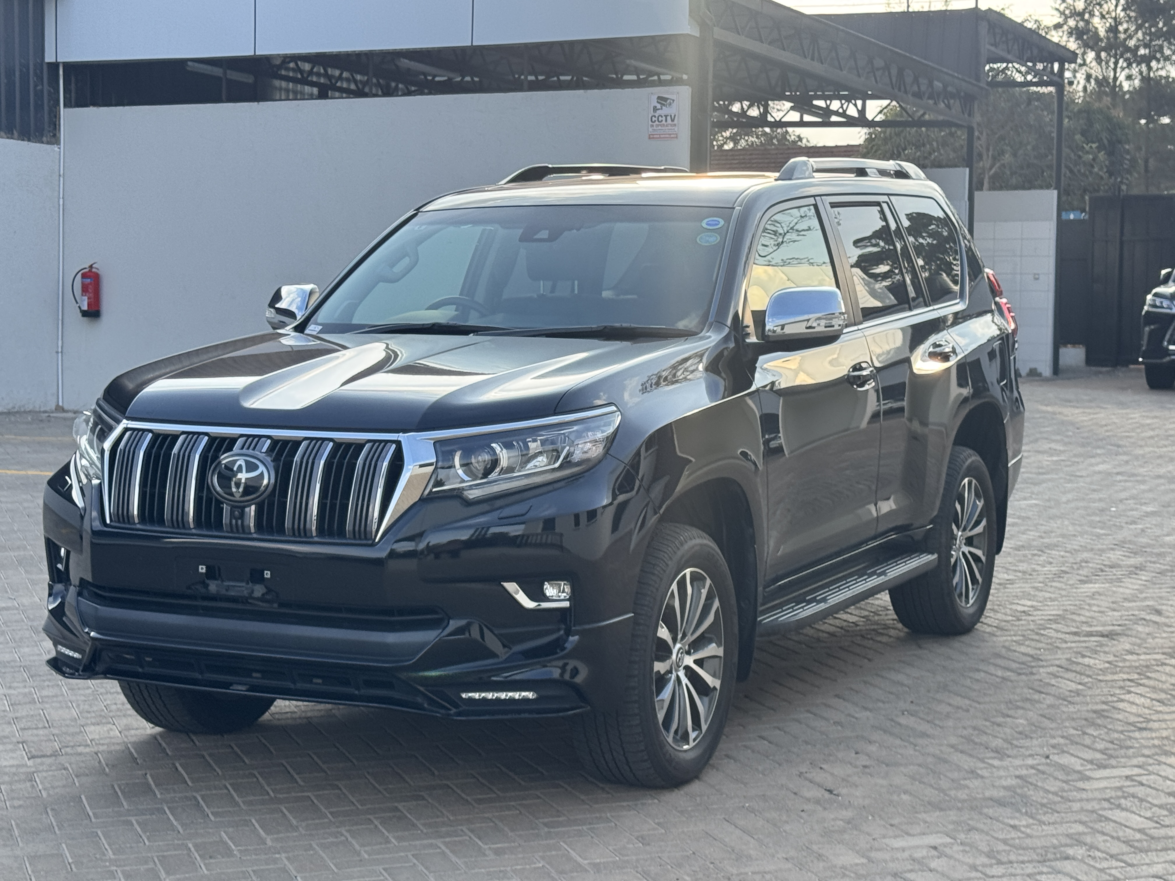 2021 TOYOTA LANDCRUISER PRADO
