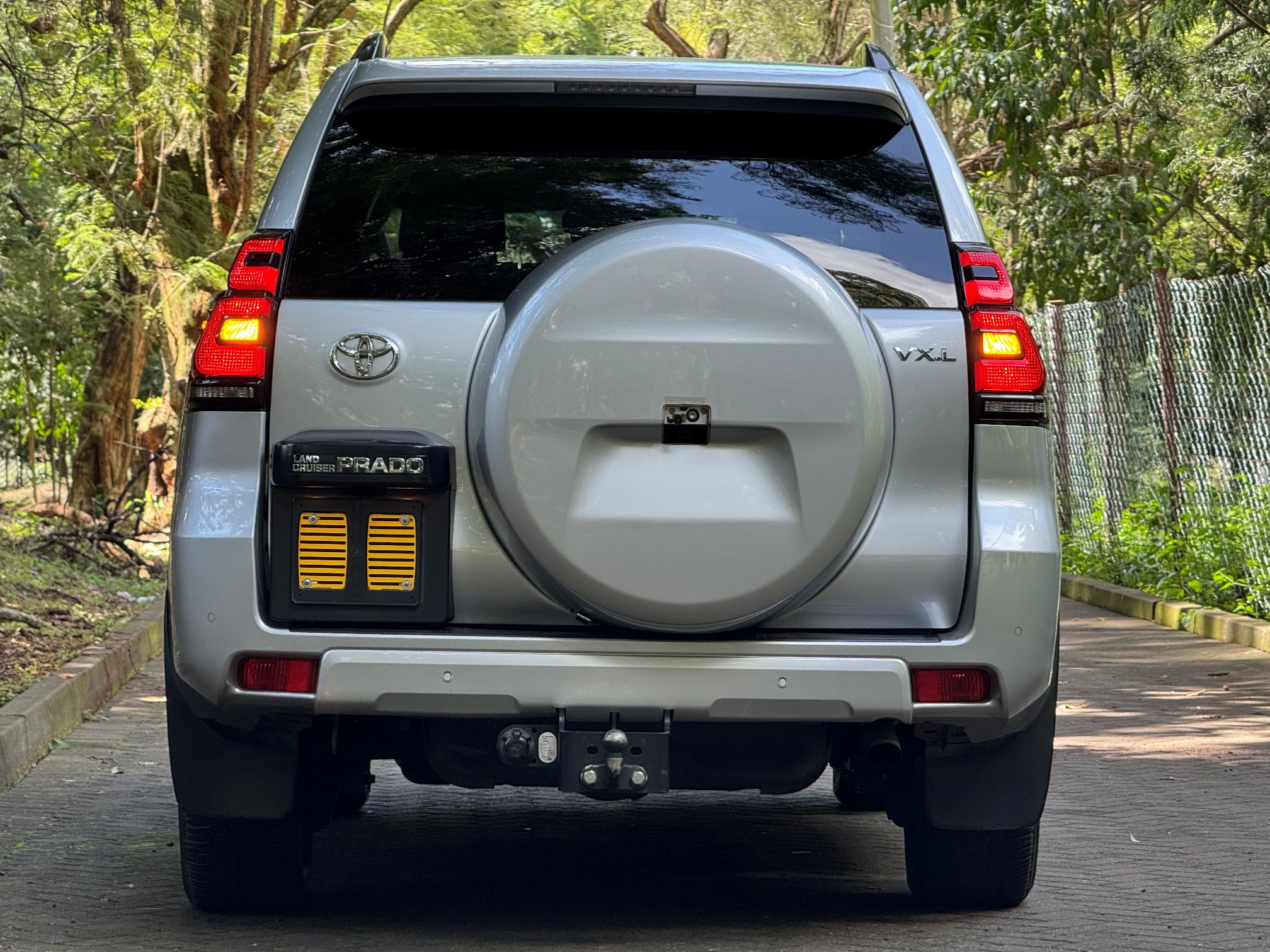 TOYOTA LANDCRUISER PRADO VX.L