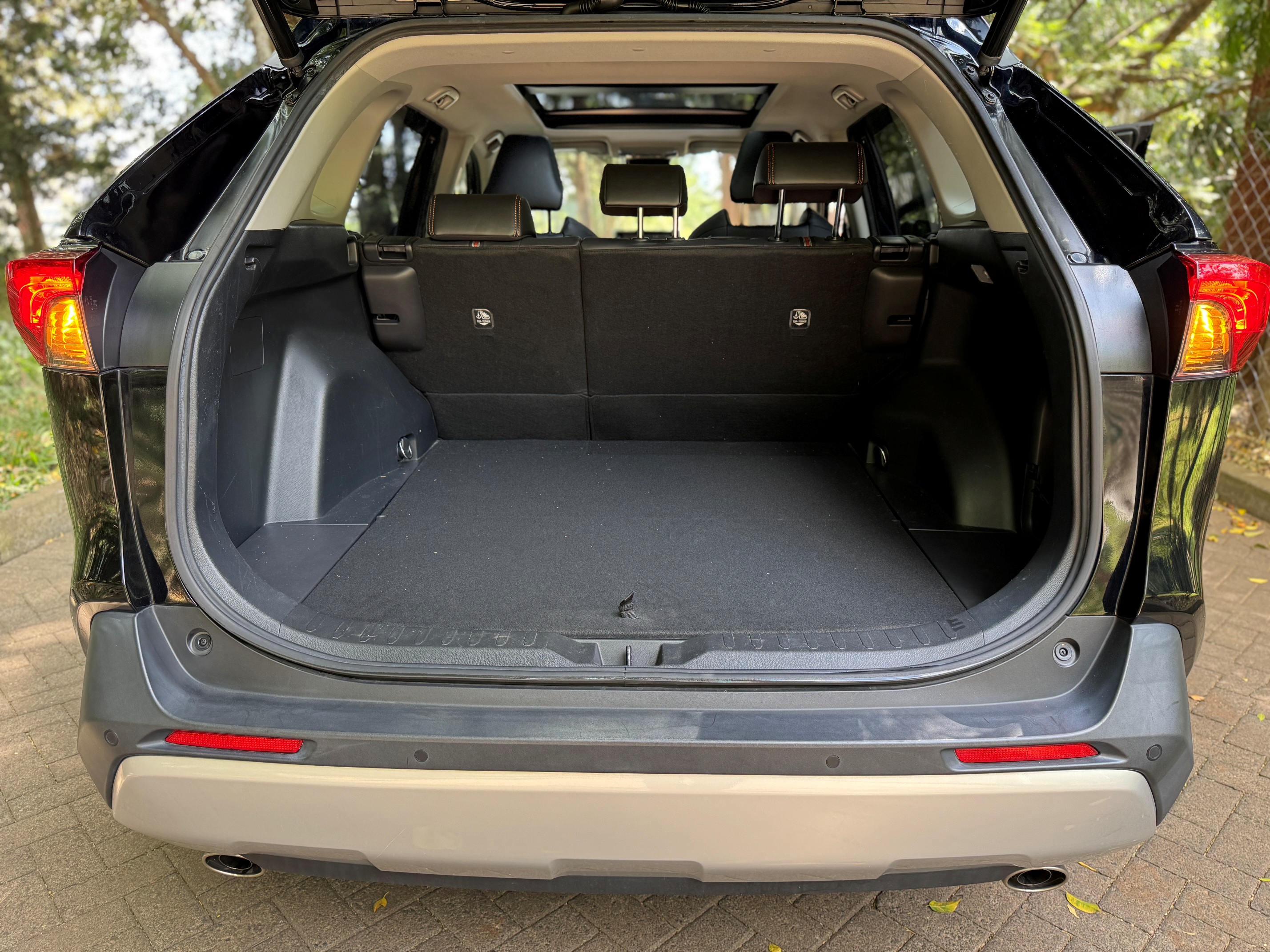 TOYOTA RAV4 ADVENTURE AWD