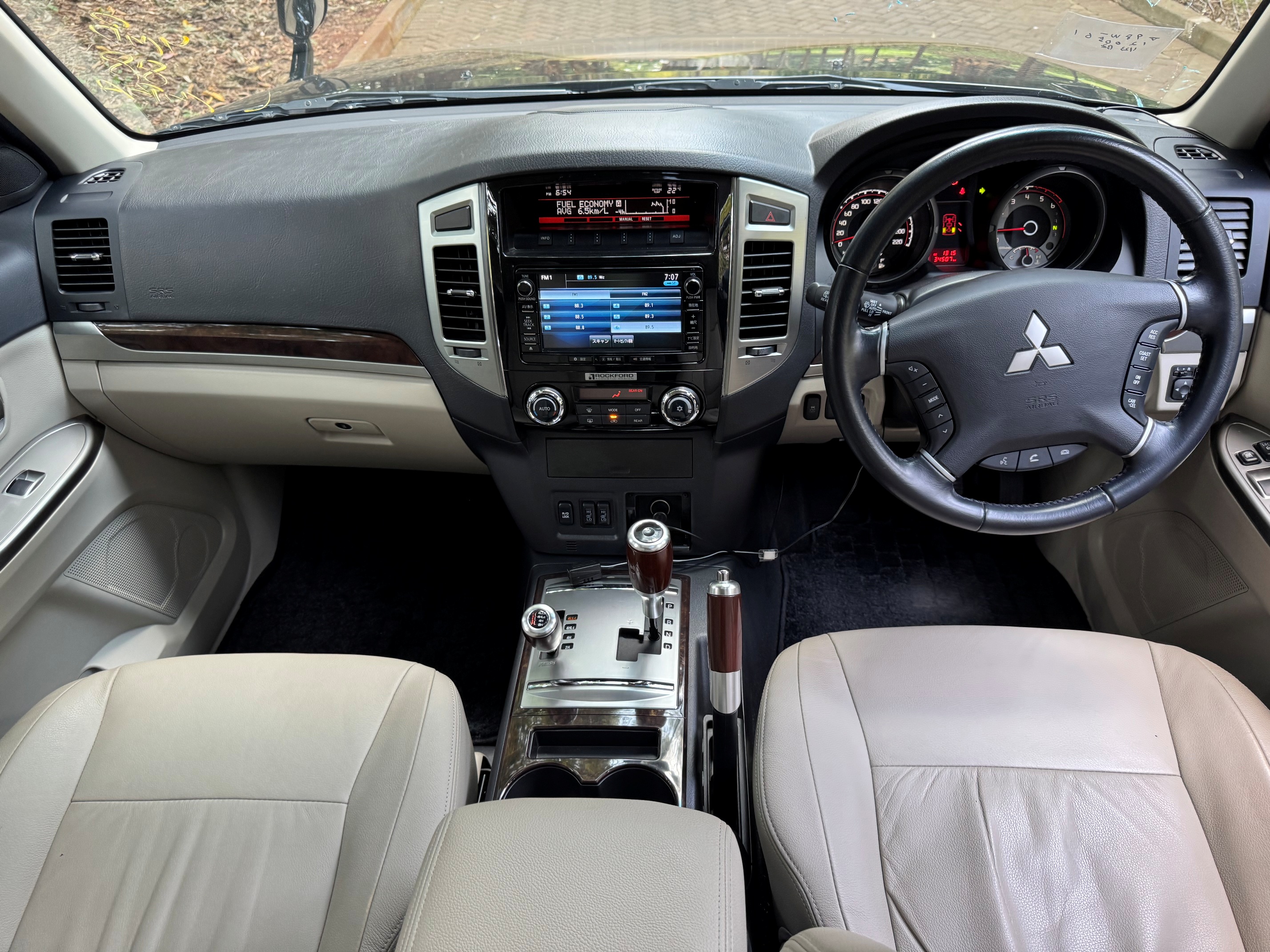 MITSUBISHI PAJERO DI.D EXCEED