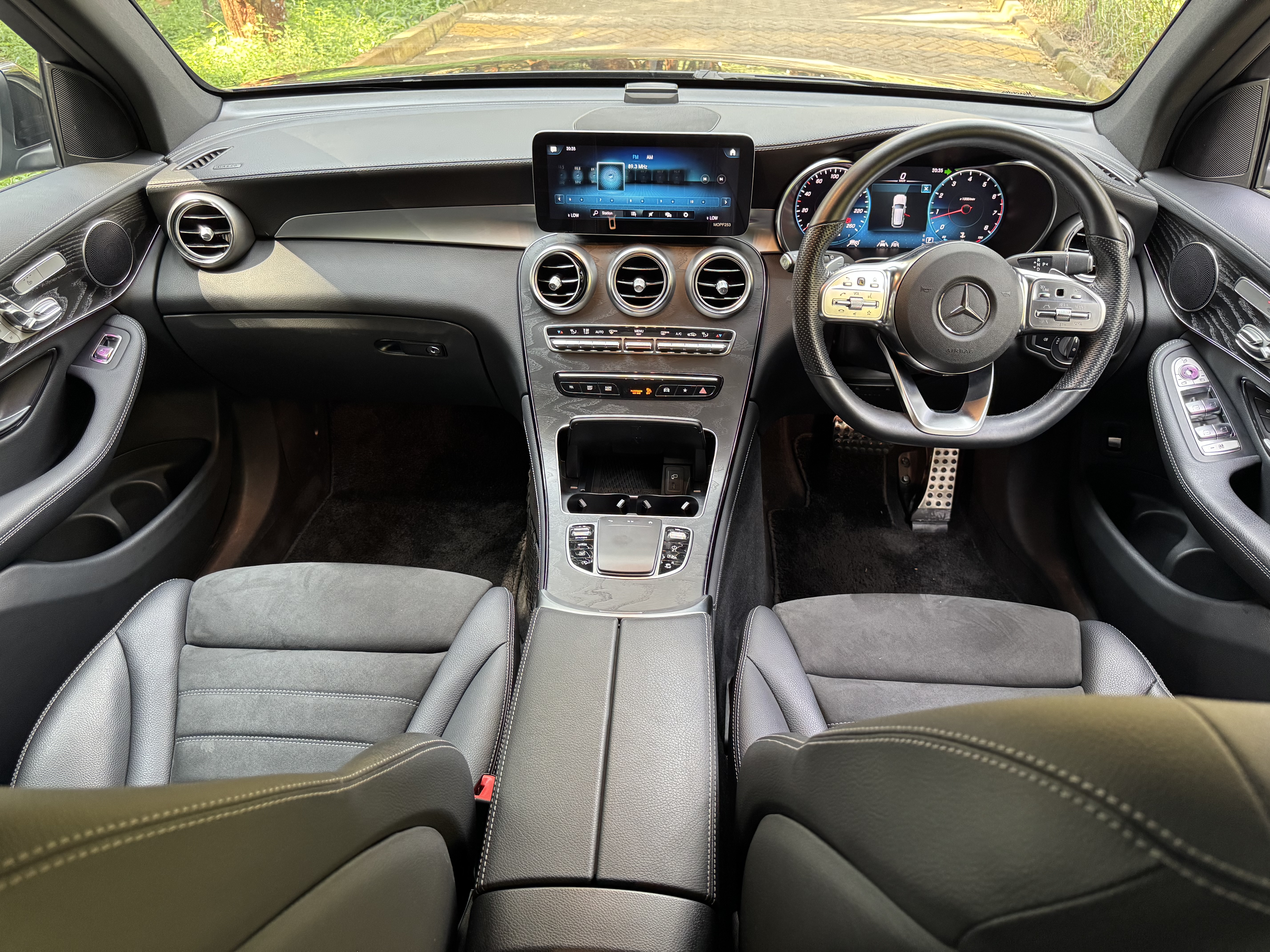 2019 MERCEDES BENZ GLC300